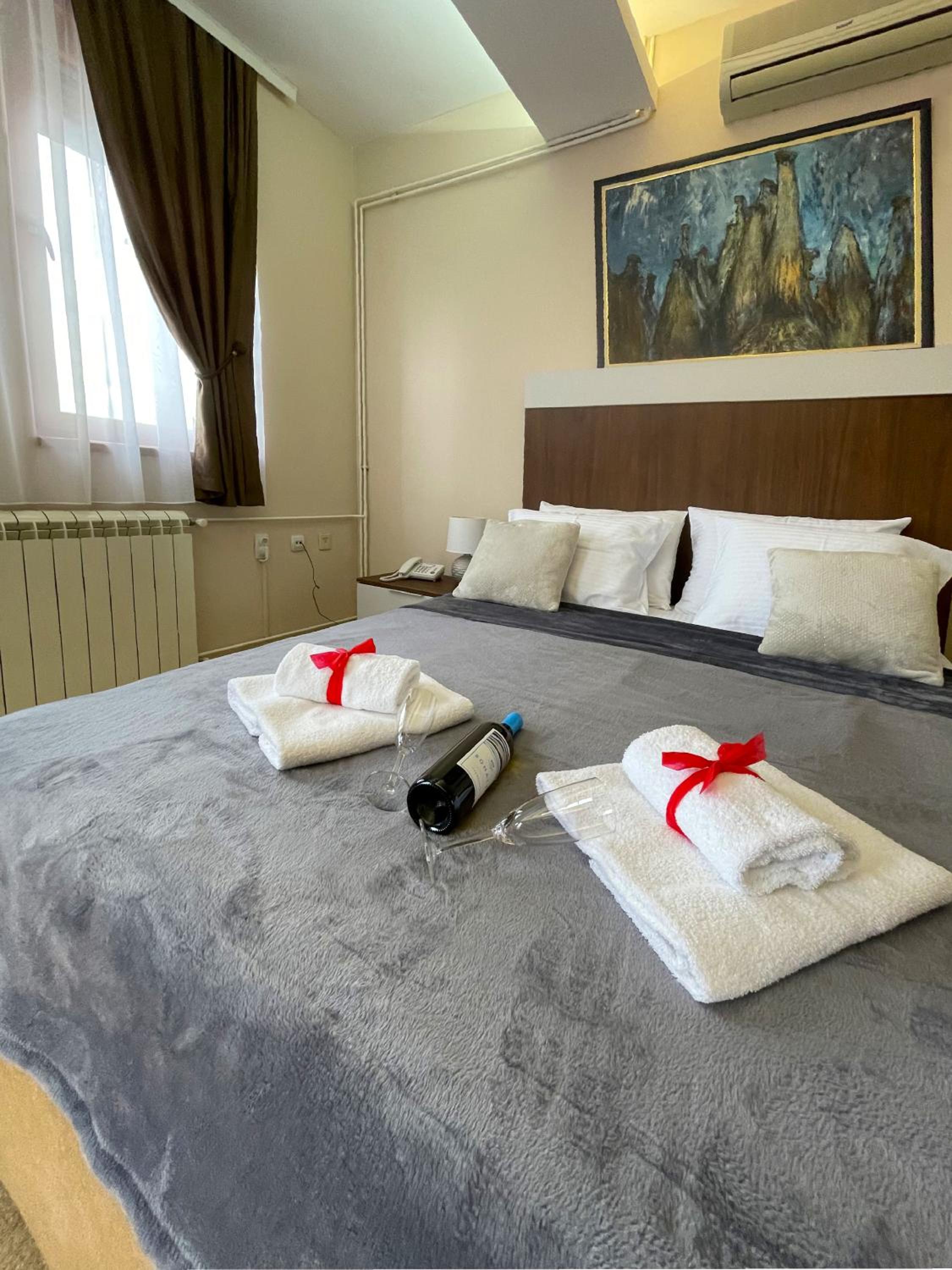 Deluxe Double Room with Spa Bath