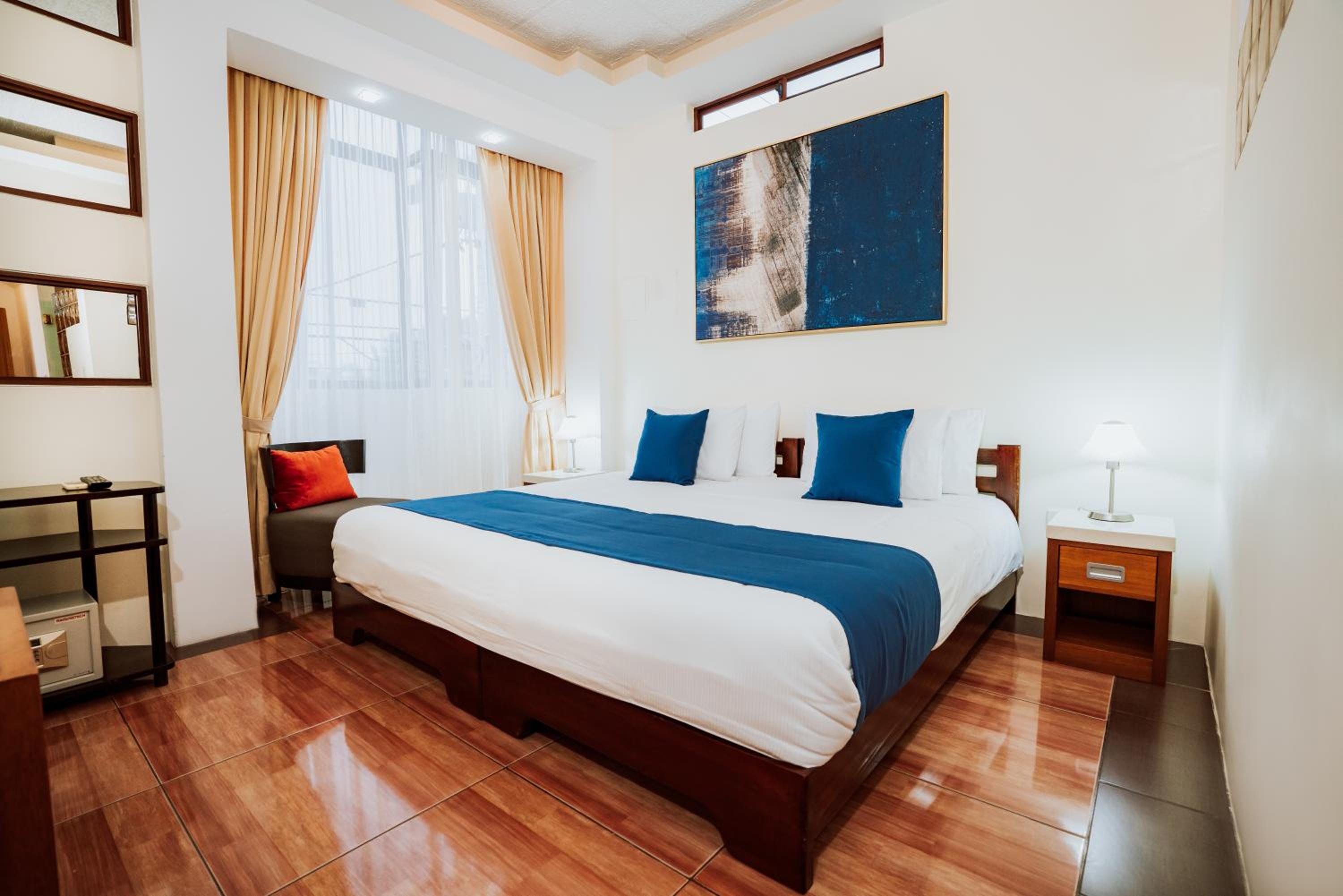 Deluxe Double or Twin Room photo 1