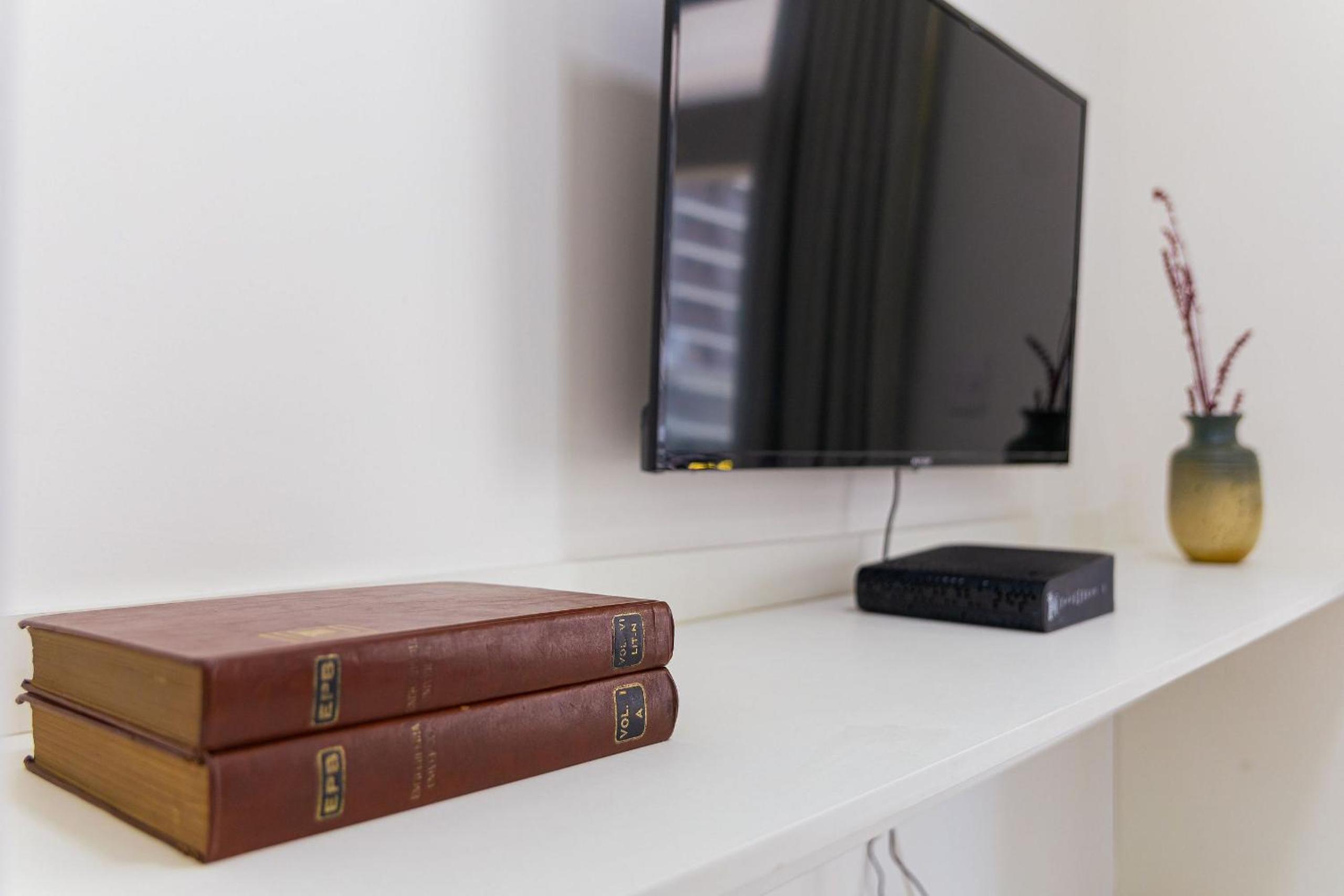 Studio Apartment - Photo 7