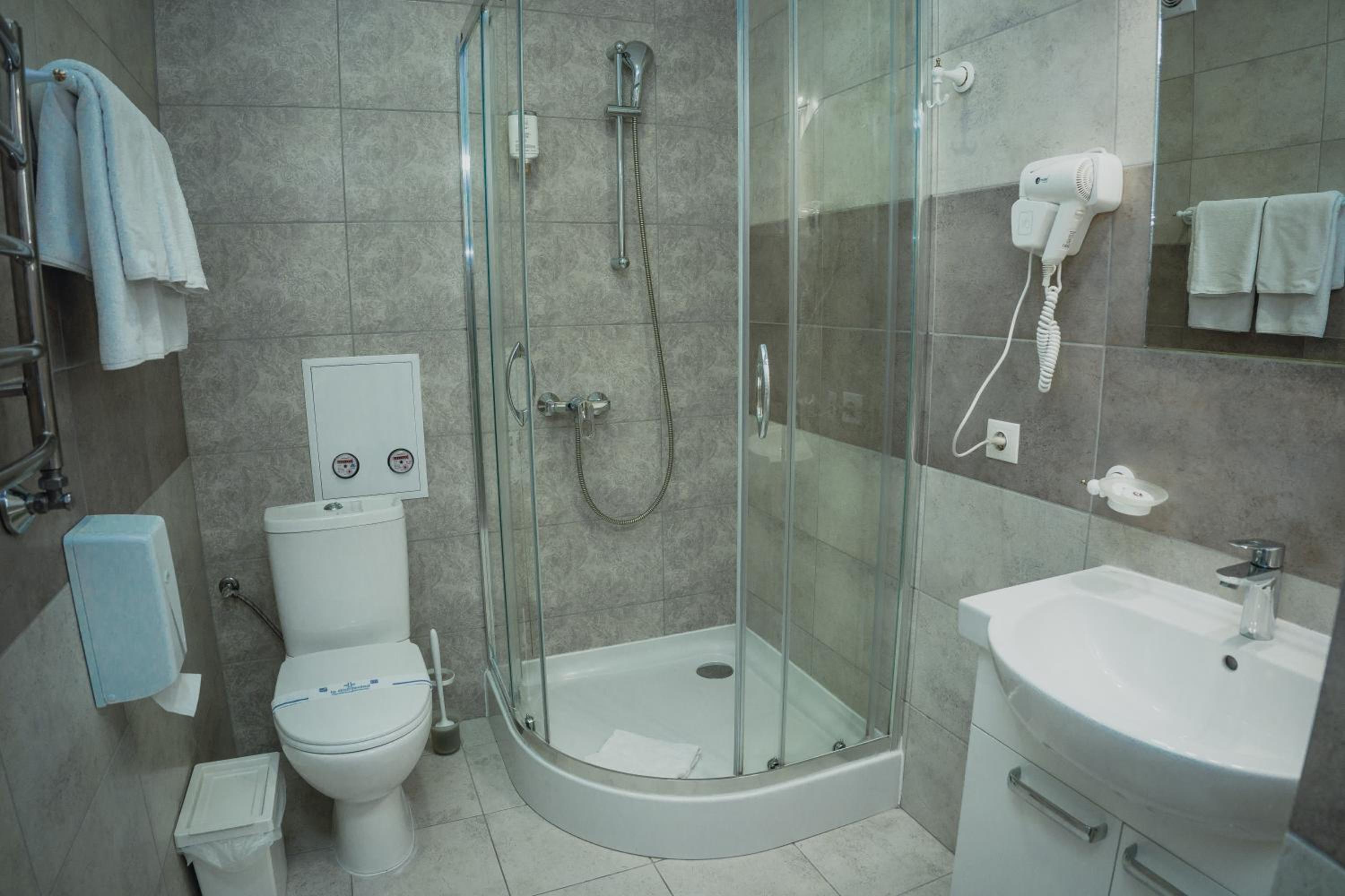Budget Double or Twin Room photo 3