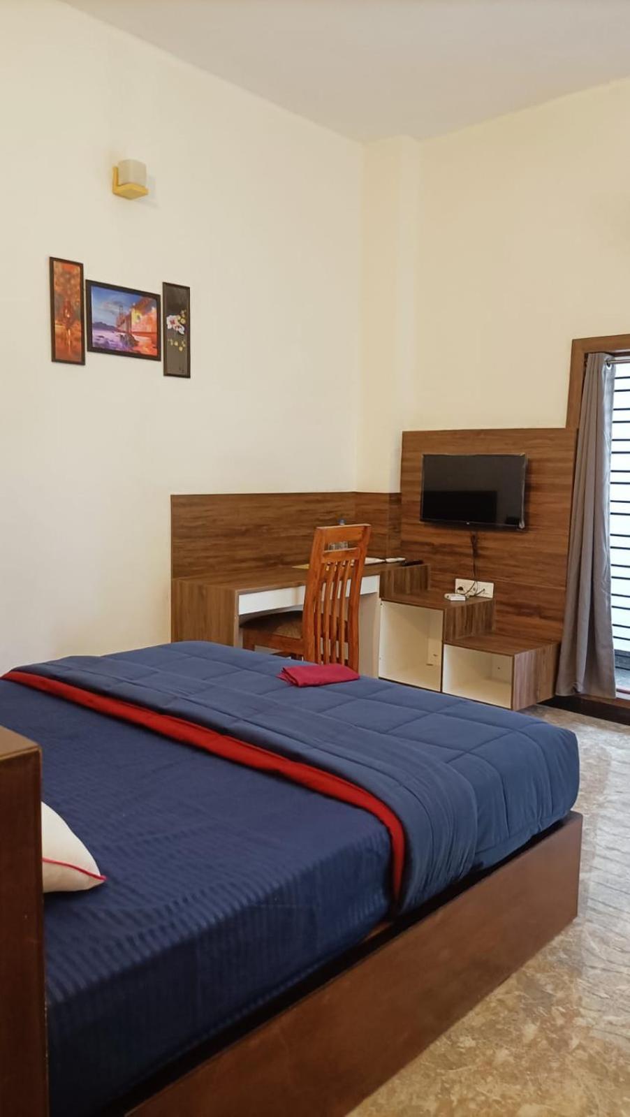 Deluxe Room - Photo 6