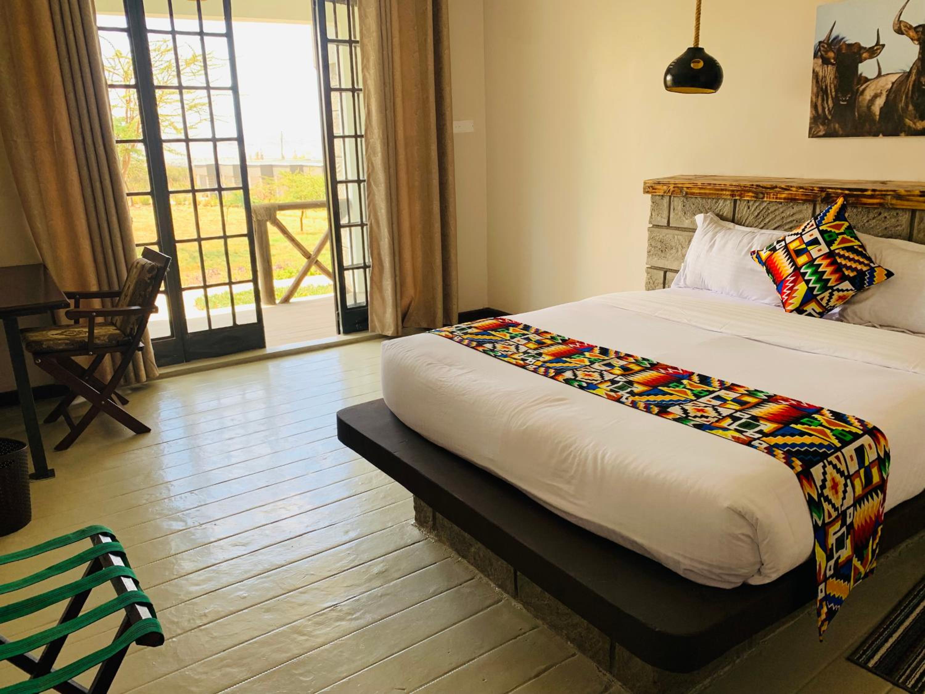Deluxe Queen Room - Photo 1