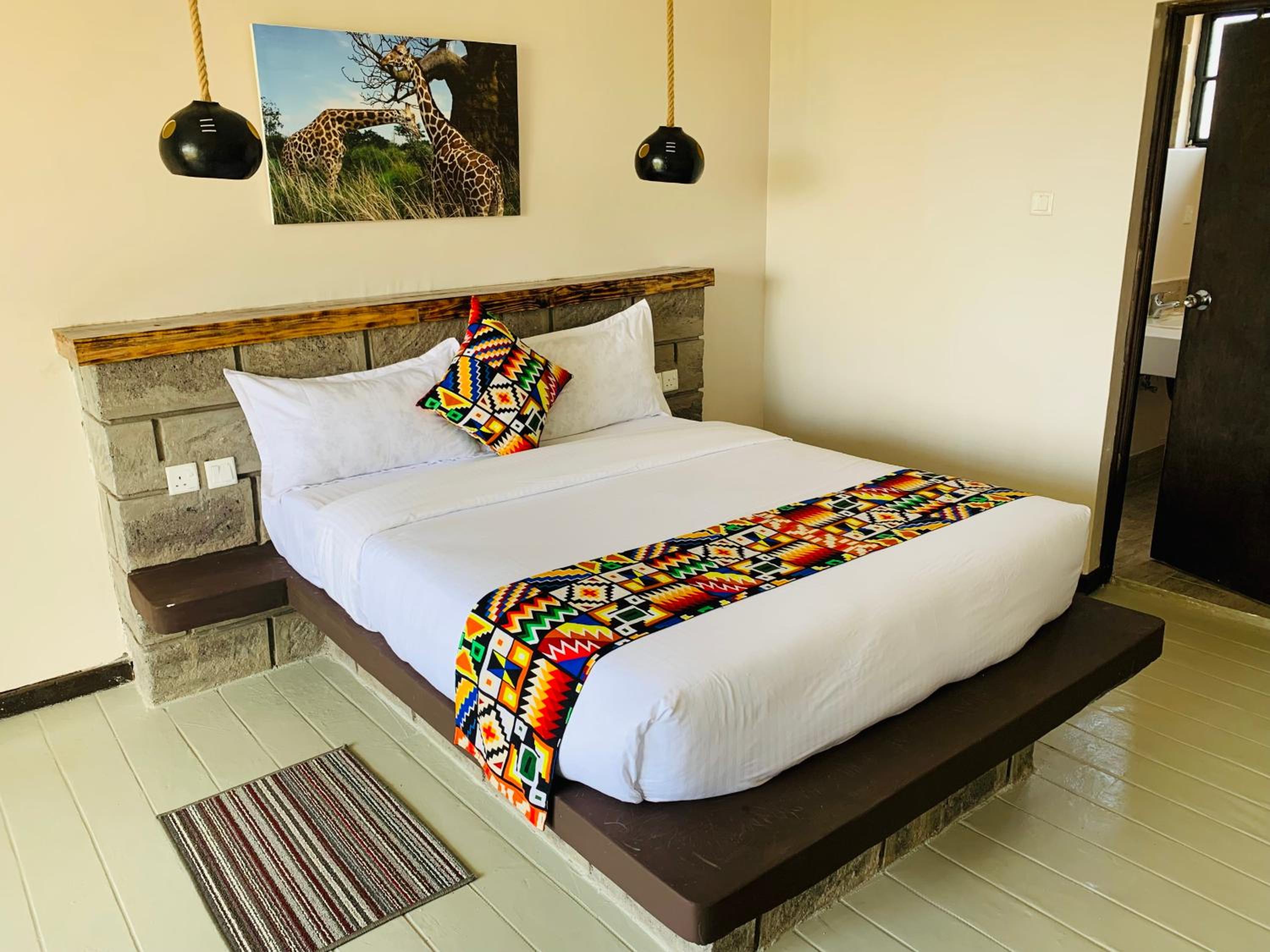 Deluxe Queen Room - Photo 4
