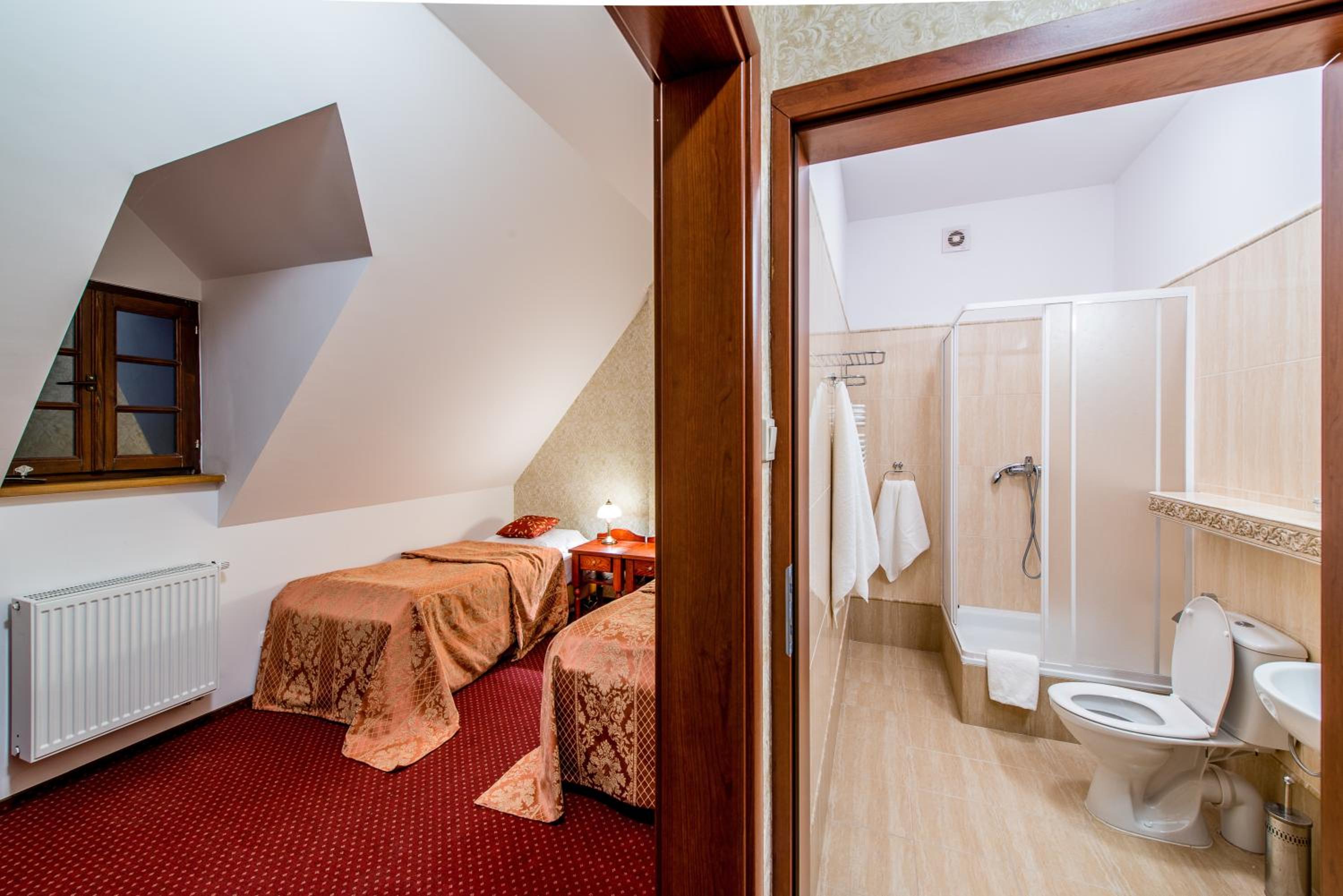 Double or Twin Room photo 3
