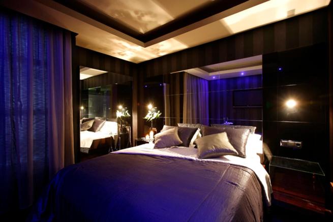 Standard King Room - Photo 20