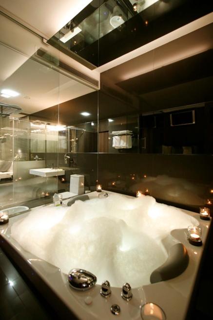 Standard King Room - Photo 2