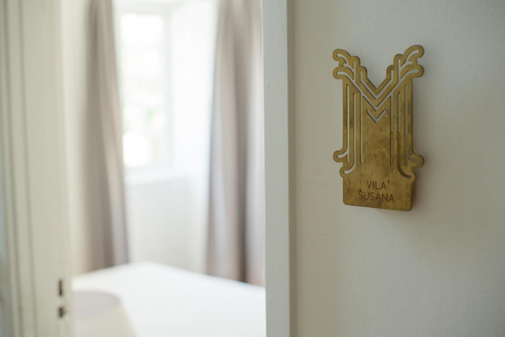 Queen Suite - Photo 2