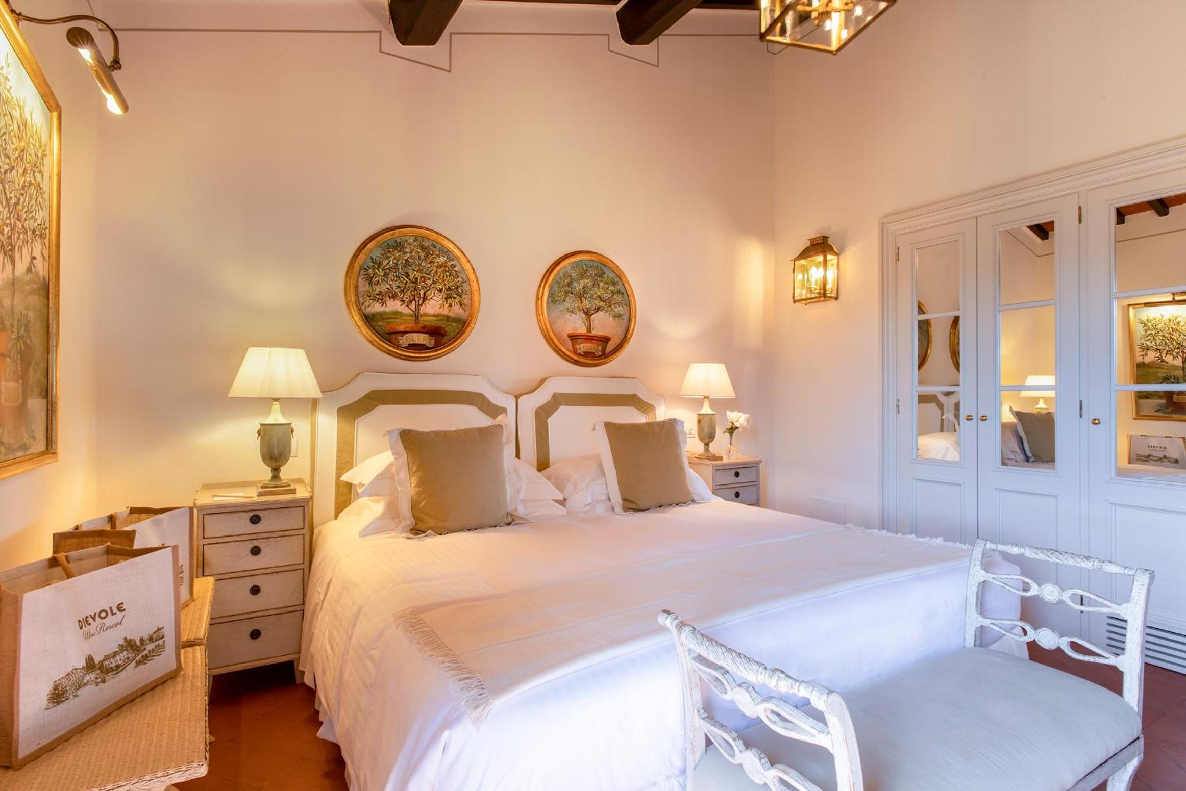 Classic Double Room - Photo 10