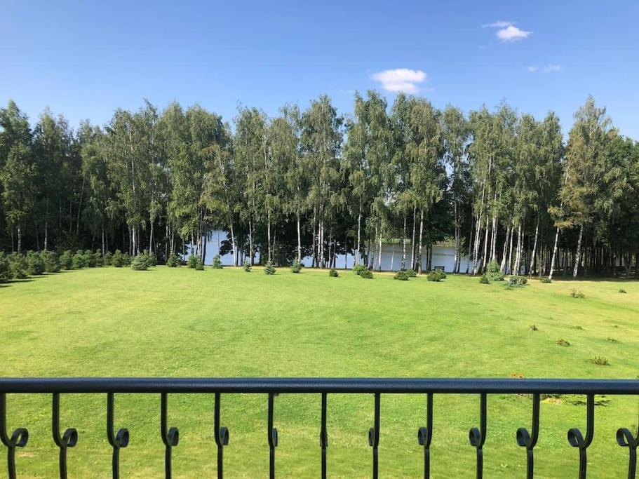 Quadruple Room with Lake View - Photo 9