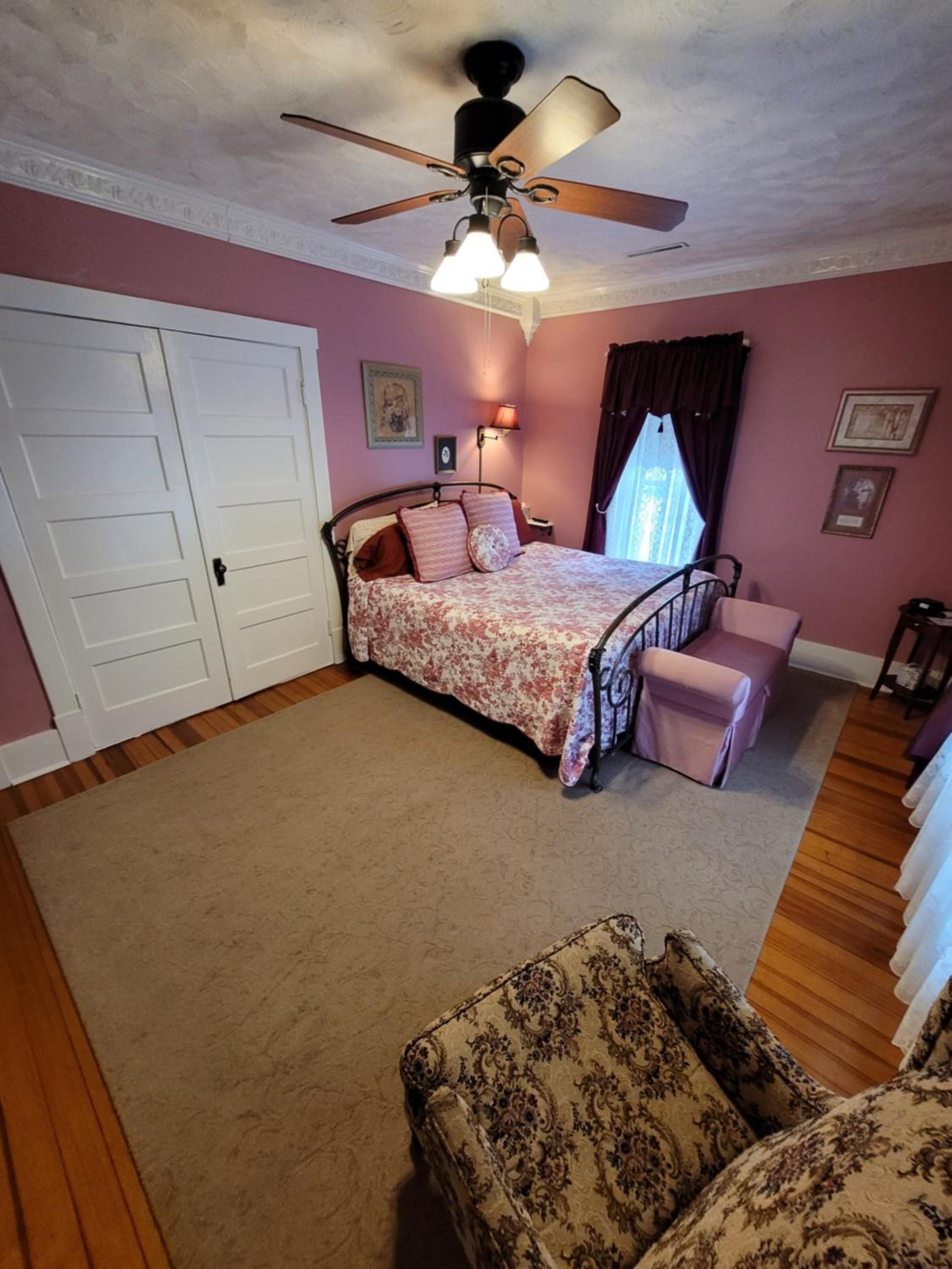 Triple Room with Private Bathroom