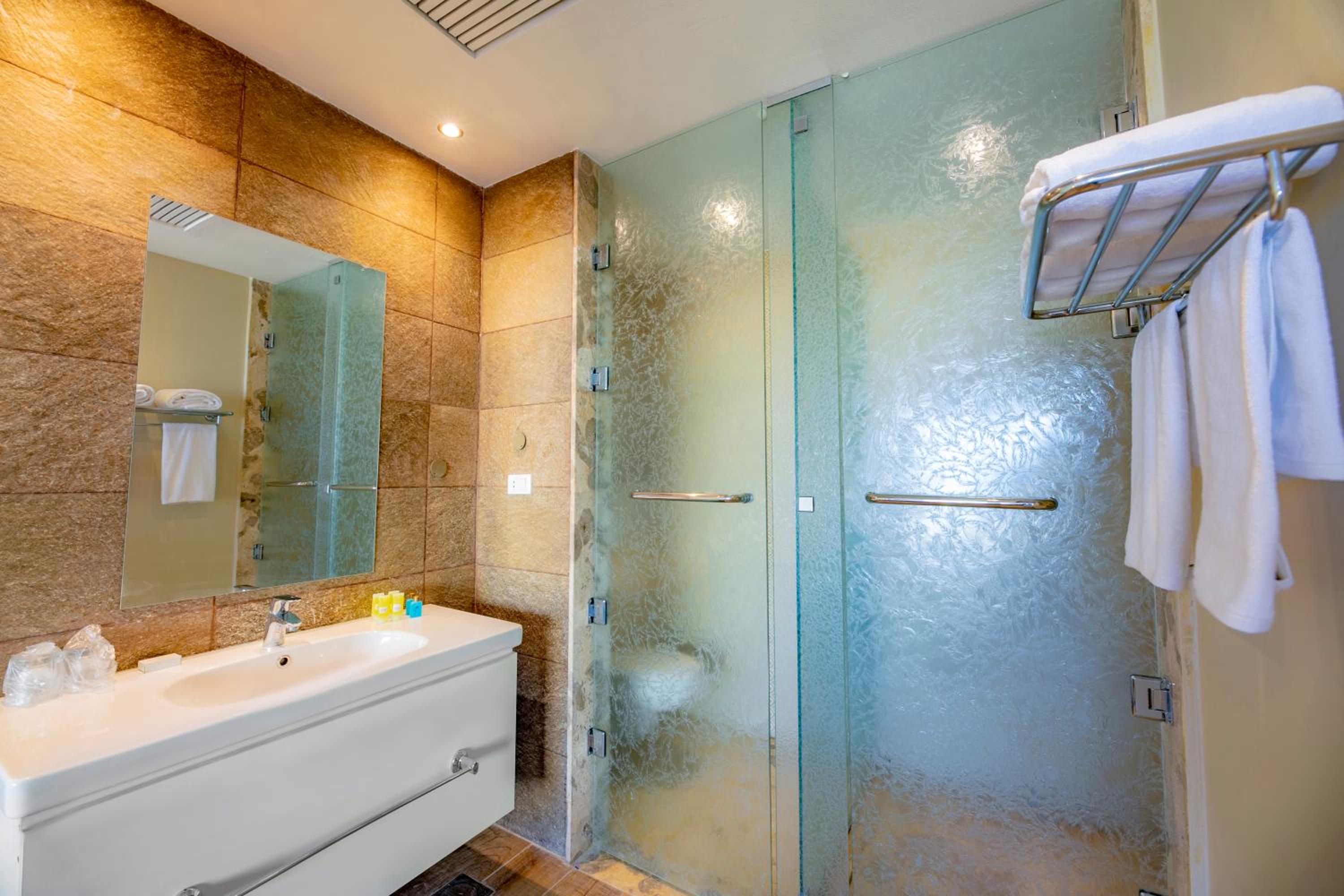 Superior Double Room - Photo 4
