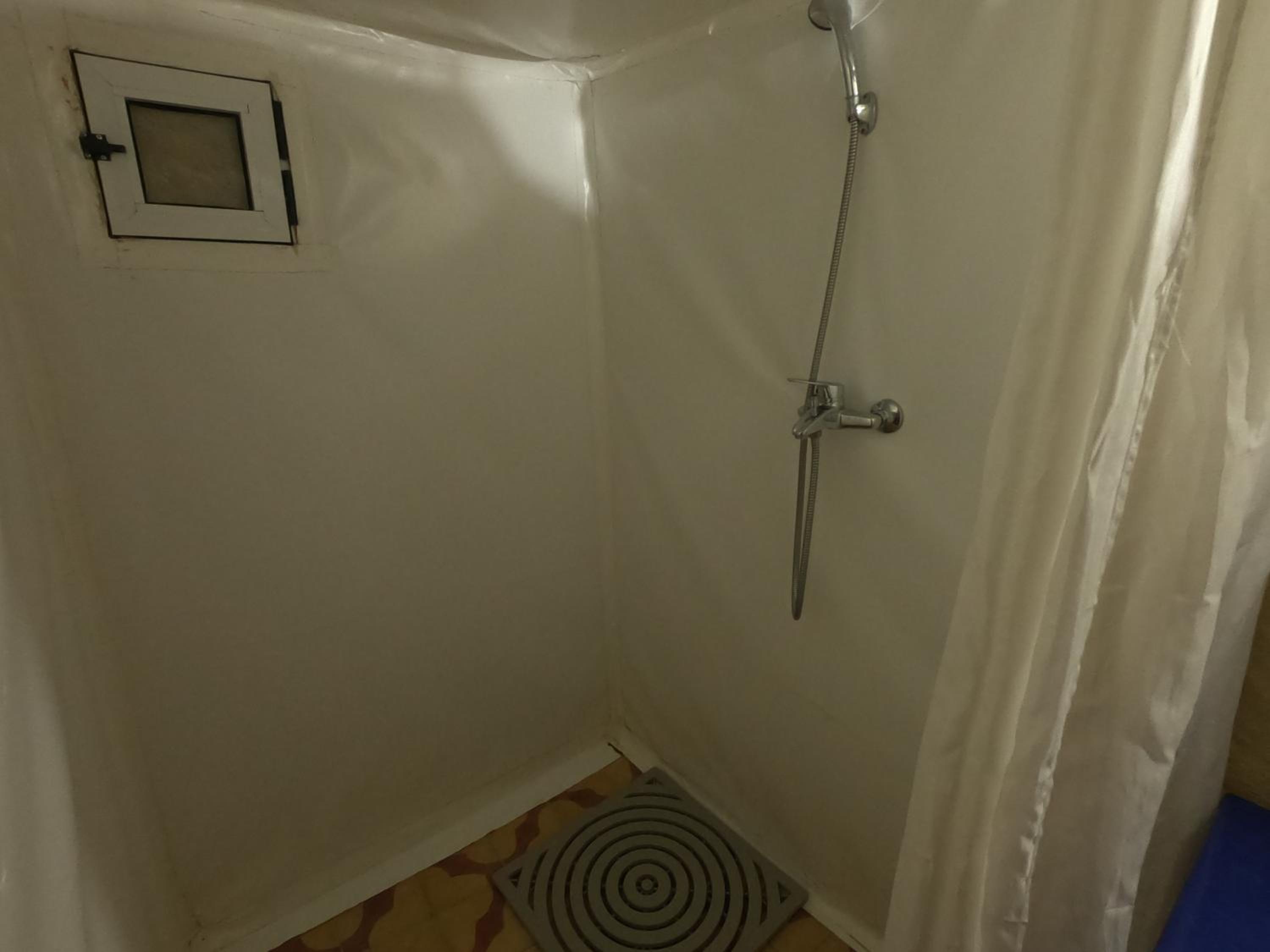 Tent Deluxe (2 Adults) - Photo 4