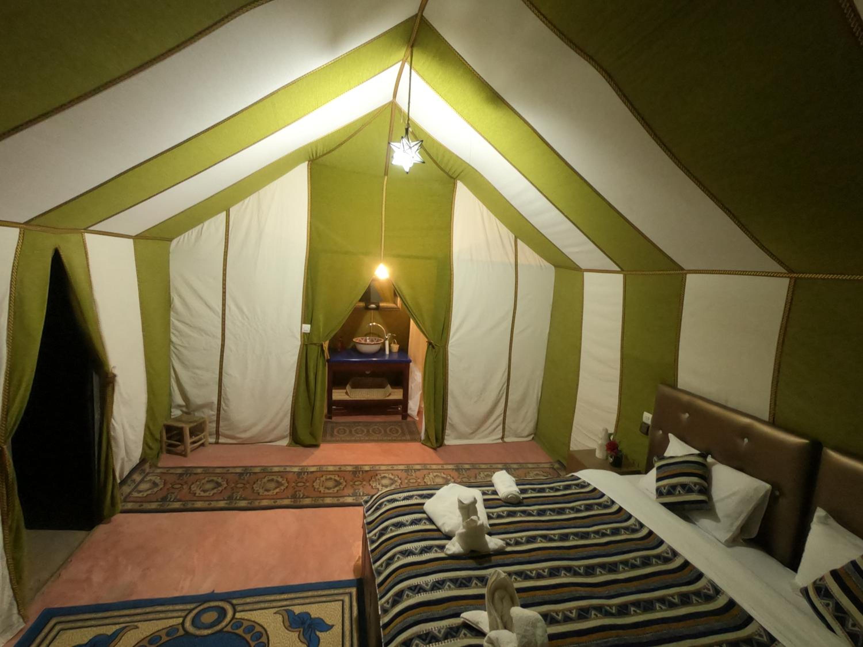 Luxury Tent ( 3 Adults ) - Photo 10