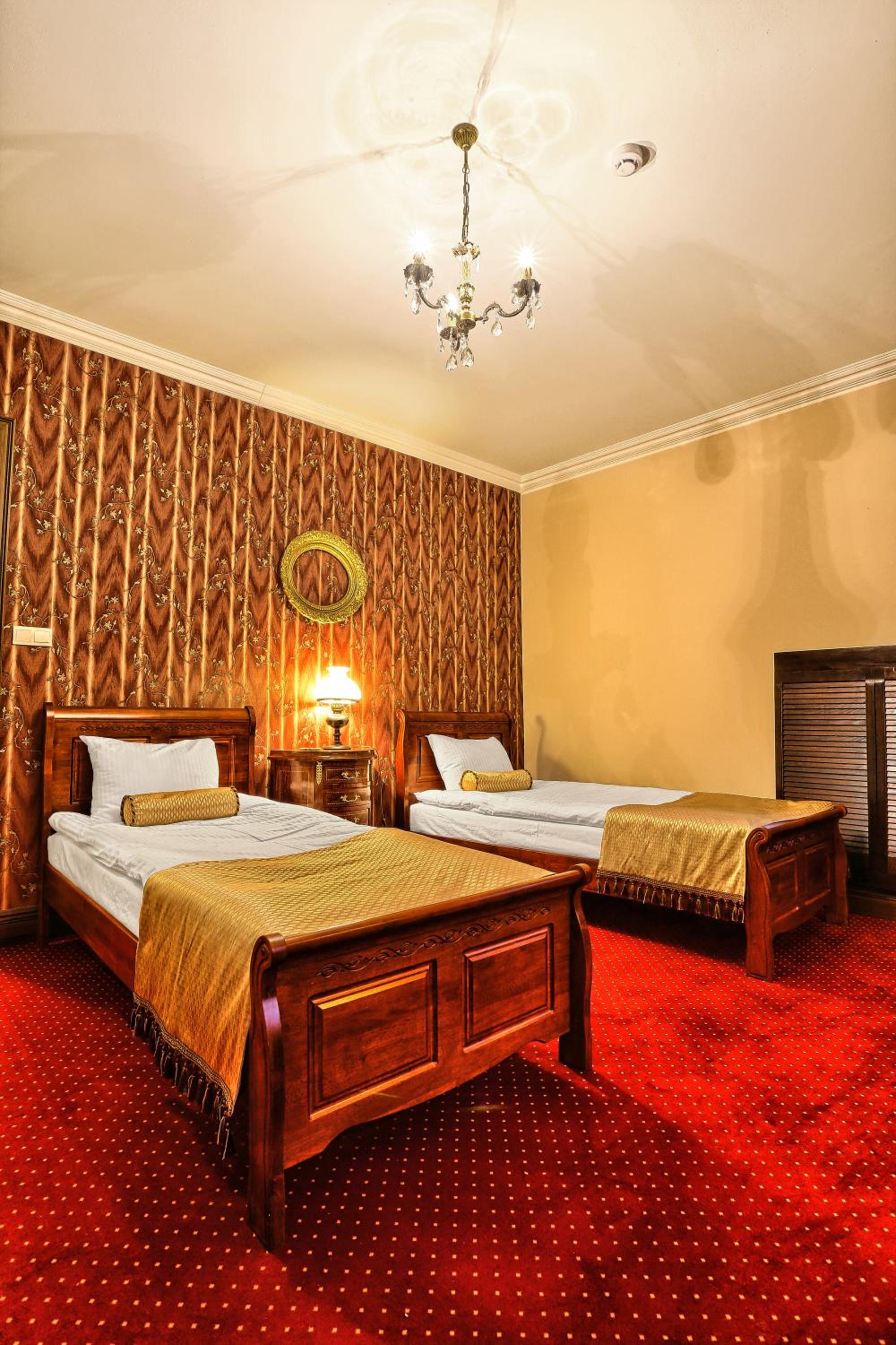 Deluxe Double Room - Photo 8