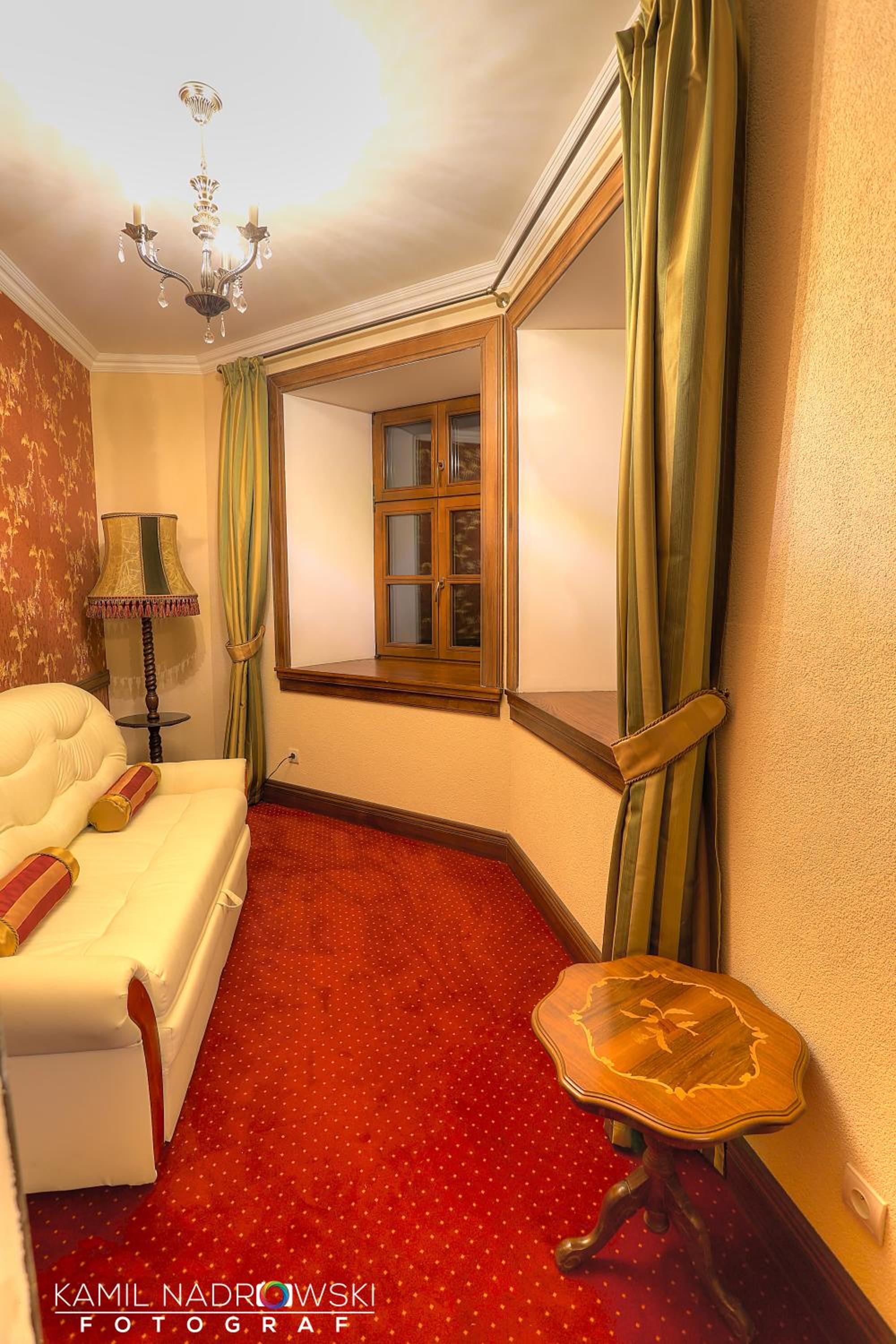 Deluxe Double Room - Photo 9