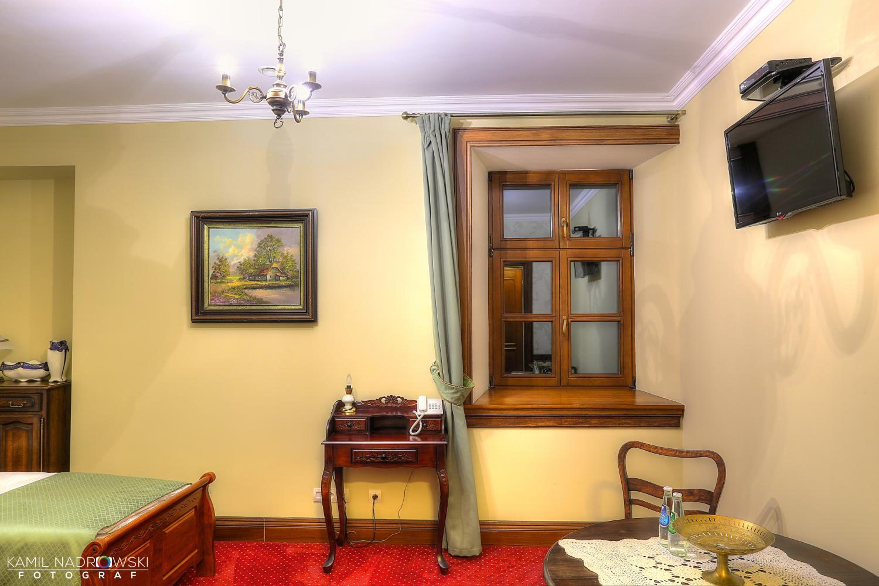 Deluxe Double Room - Photo 10