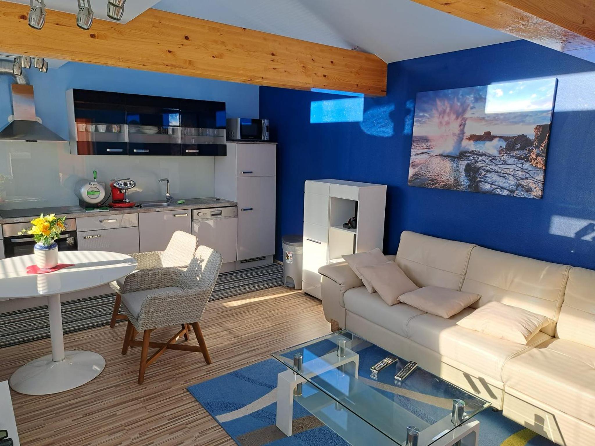 Loft - Photo 2