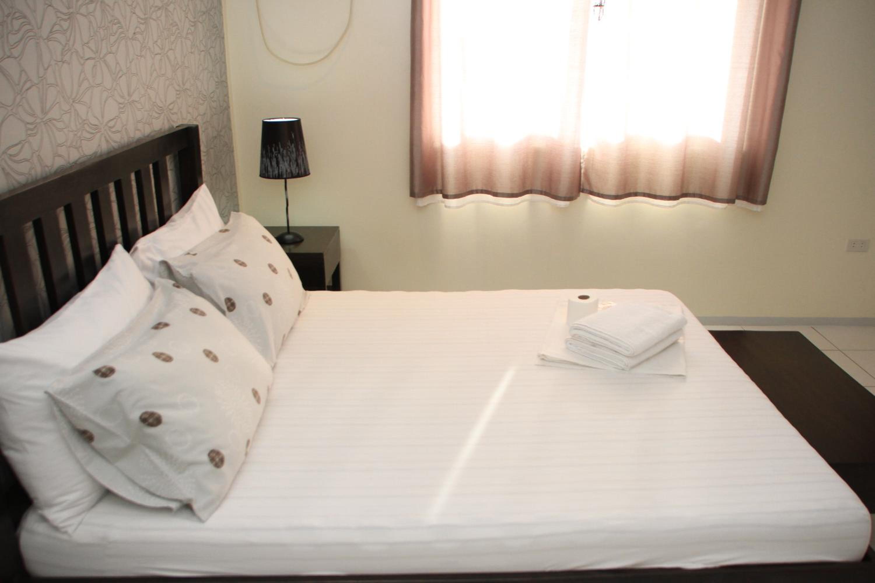 Double Room with Balcony - Photo 1