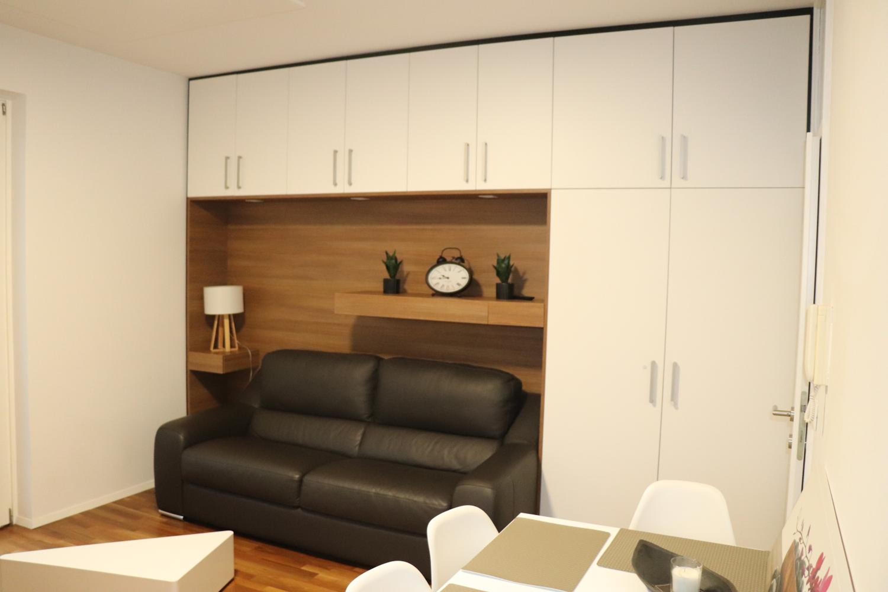 One-Bedroom Apartment photo 1