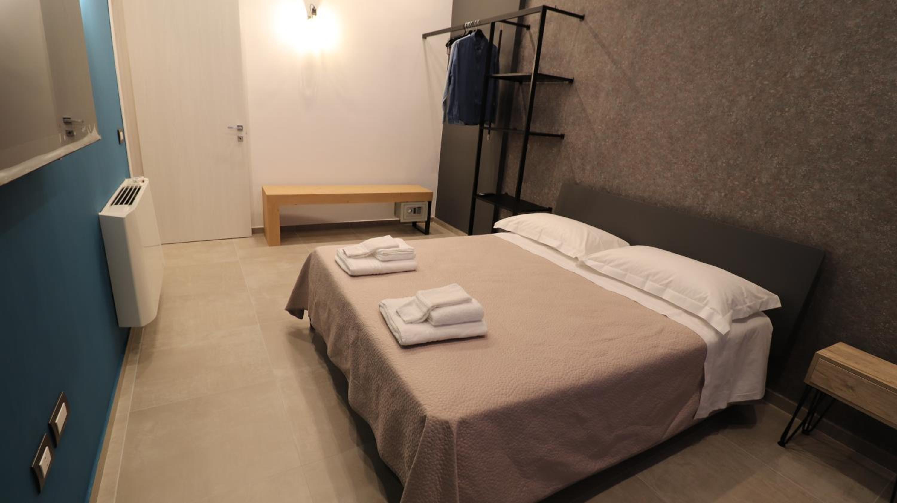 Studio Apartment photo 2