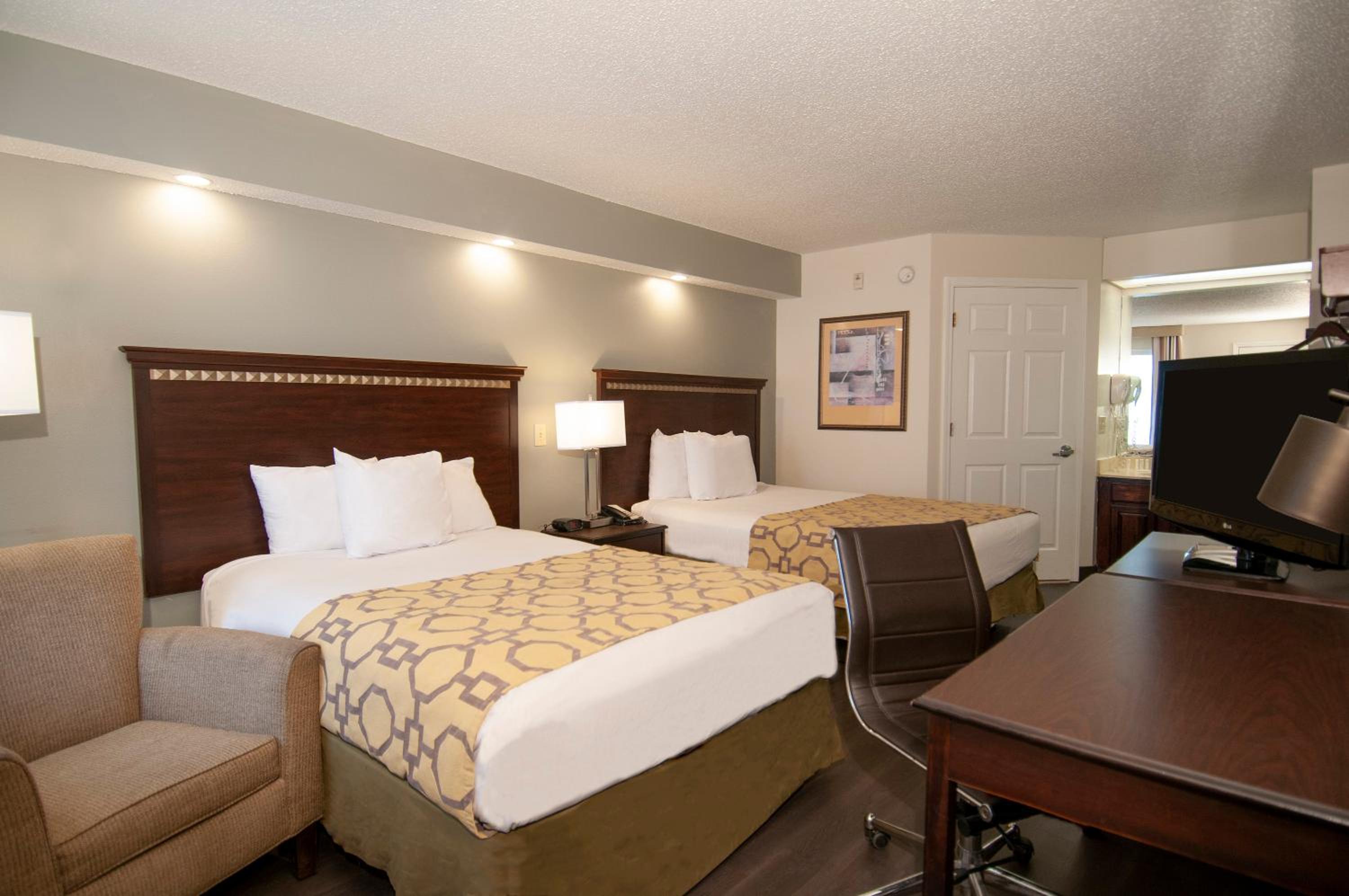 Deluxe Double Room with Two Double Beds - Non-Smoking - Photo 1