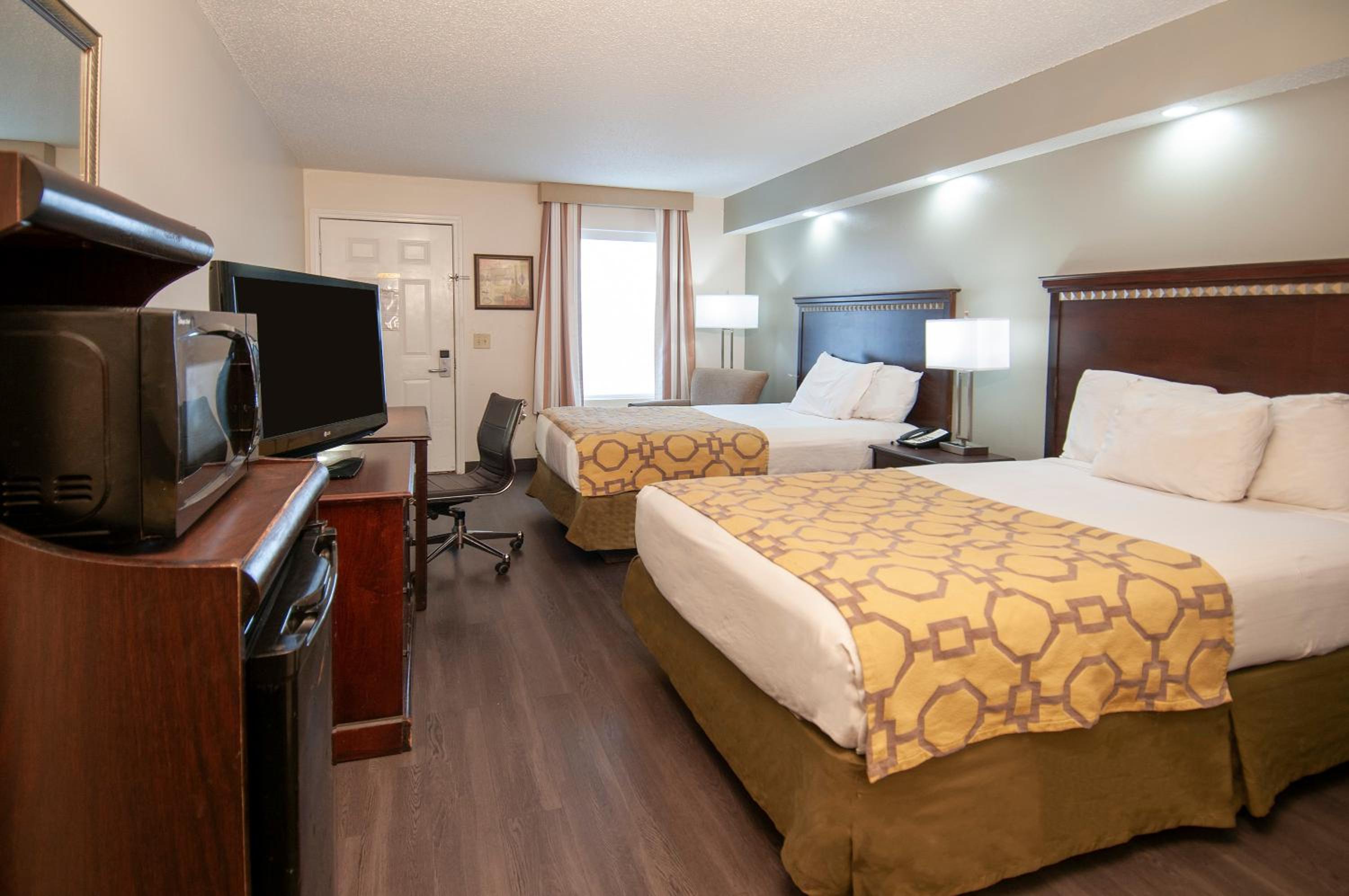 Deluxe Double Room with Two Double Beds - Non-Smoking - Photo 7
