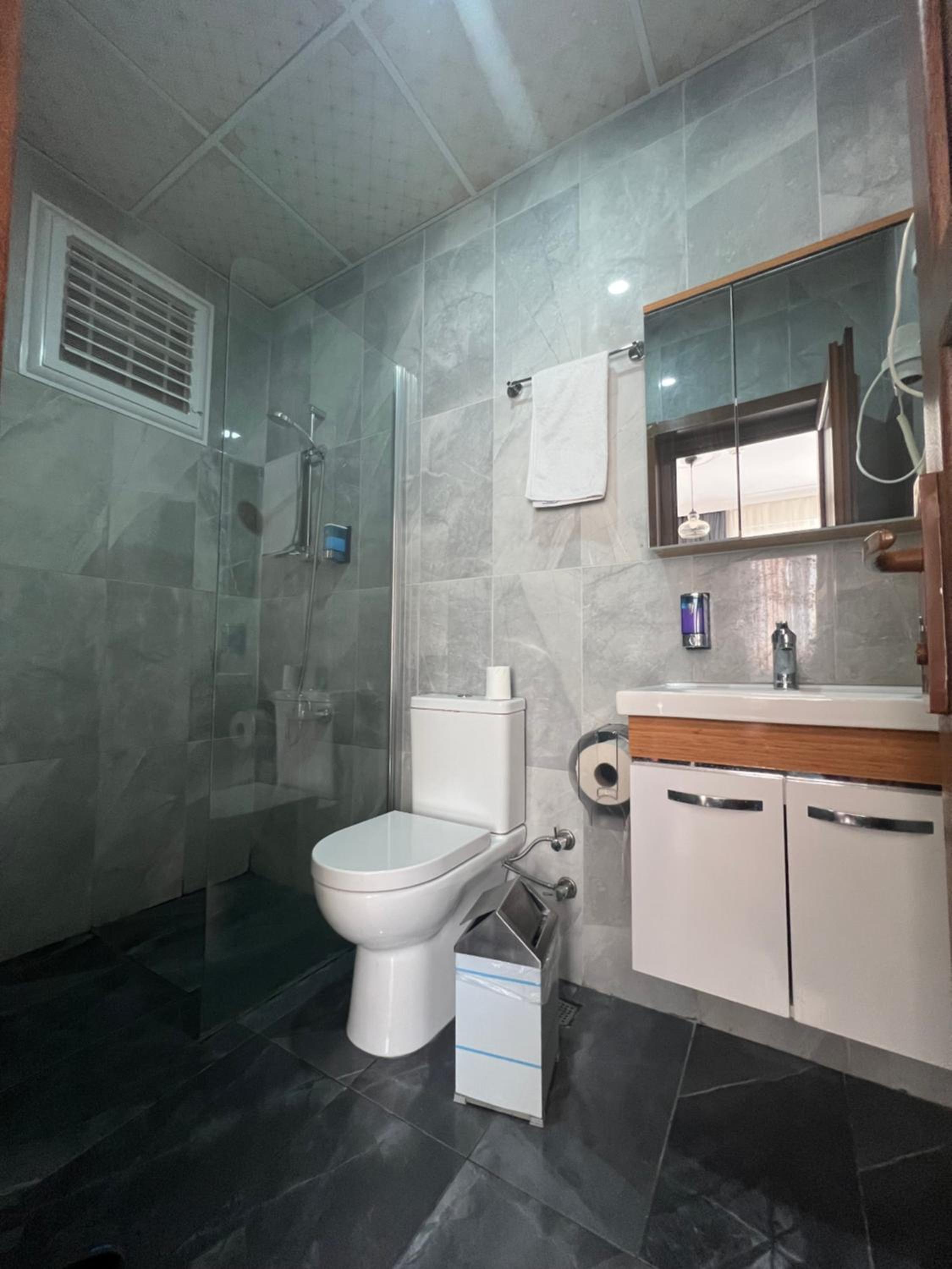 Standard Triple Room photo 3