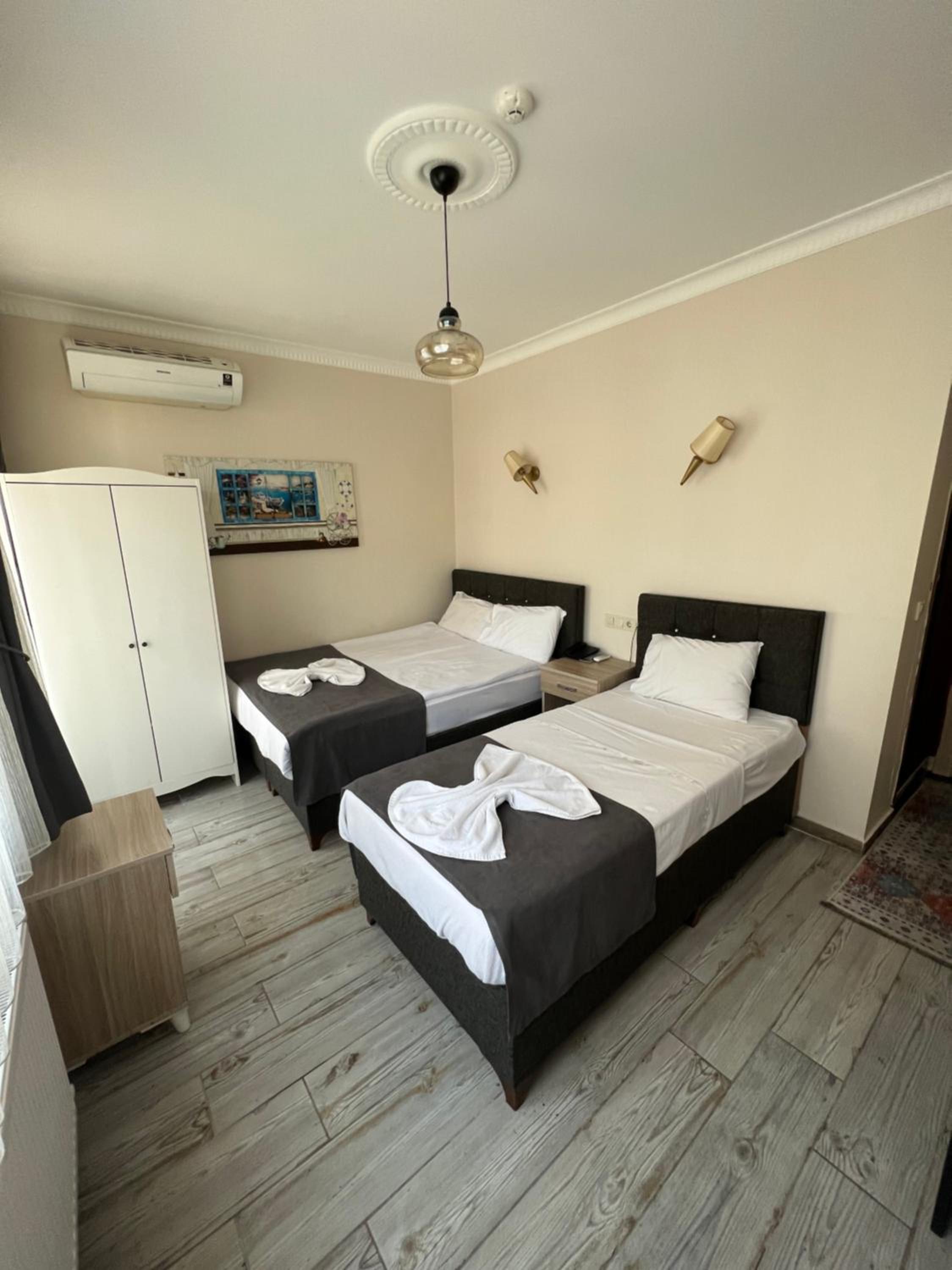 Standard Twin Room photo 3