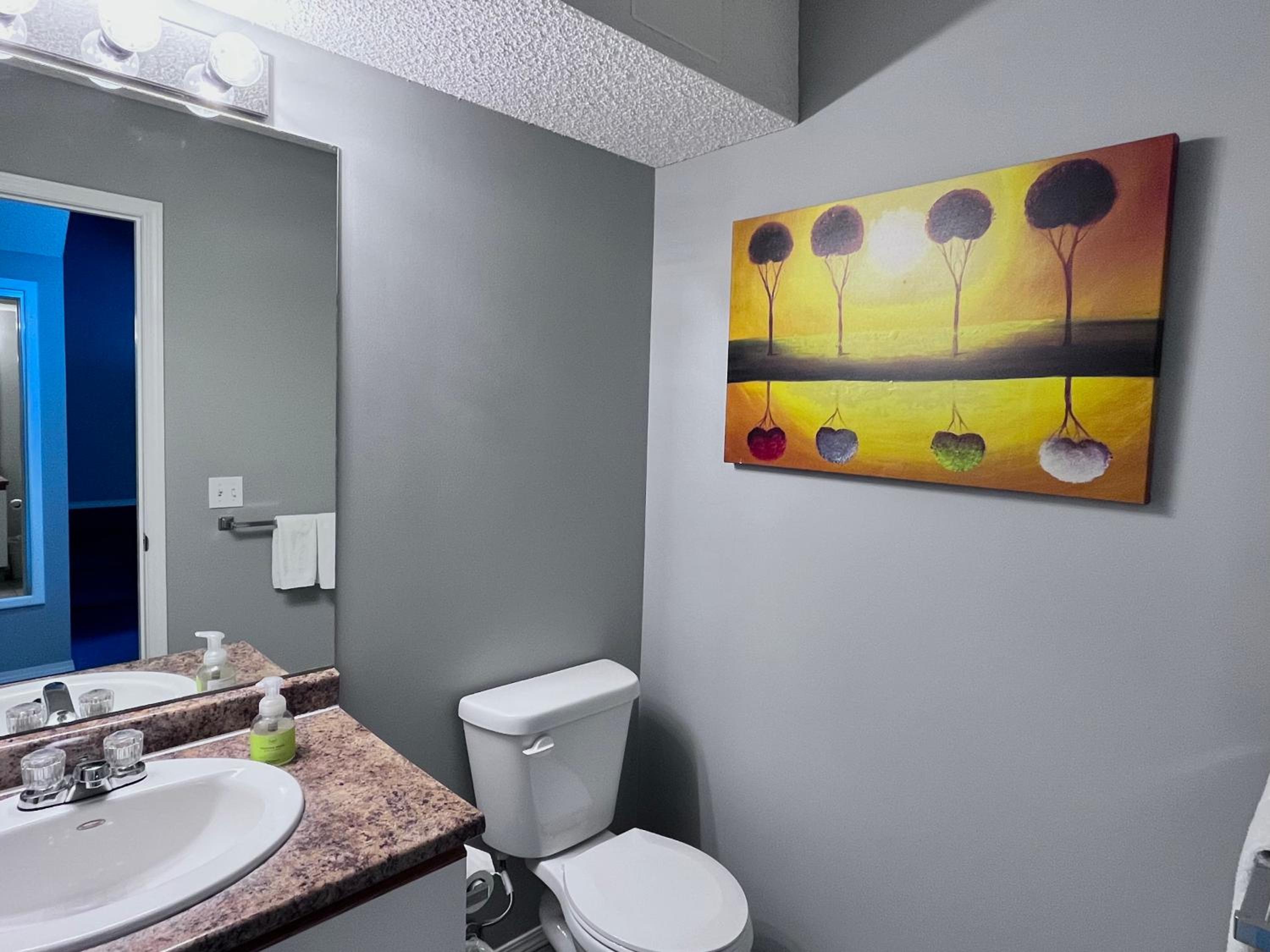 Three-Bedroom Condo - Private Entrance - Self Check In. BL-RES-12548 photo 3