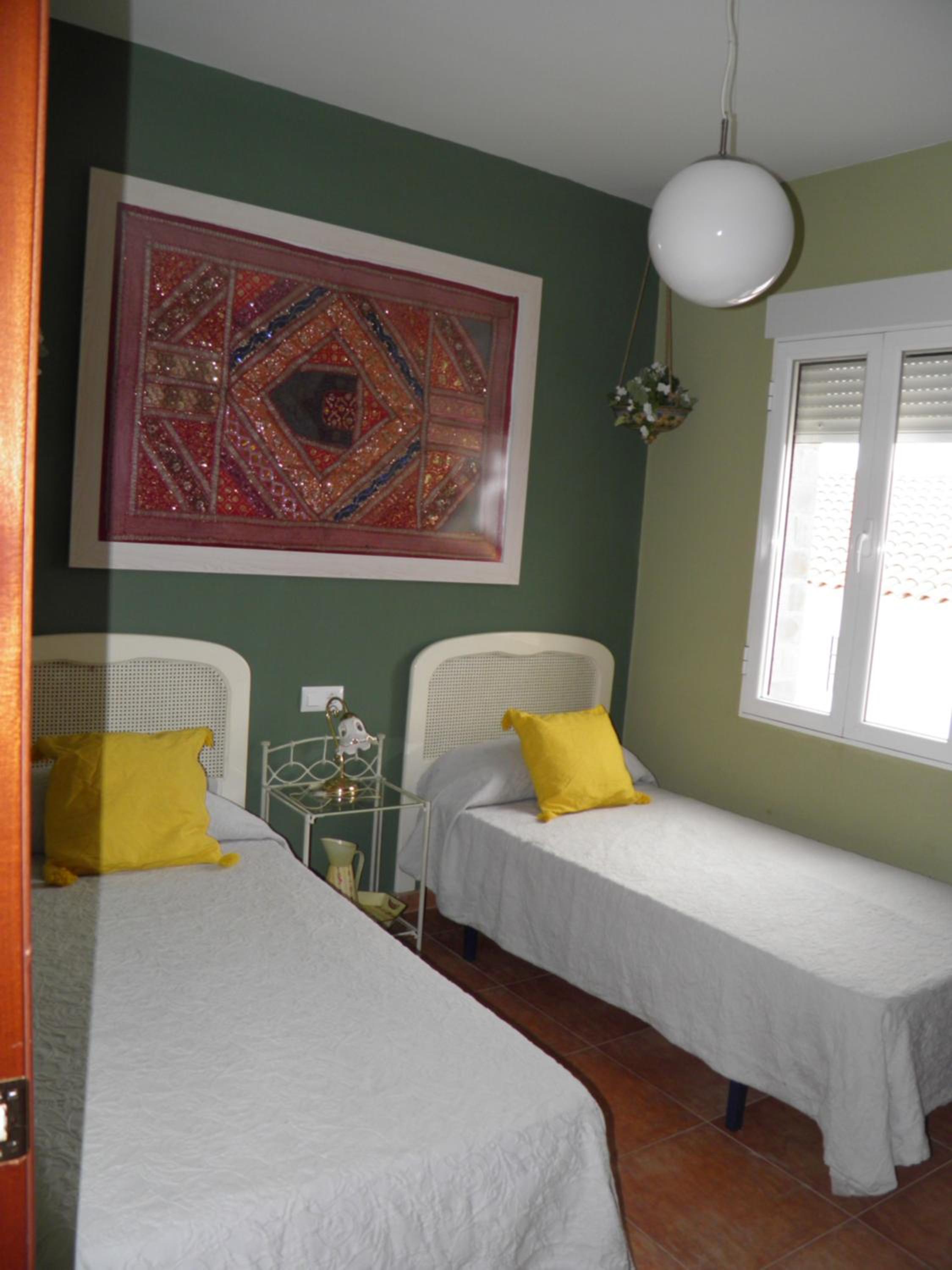 Four-Bedroom House photo 3