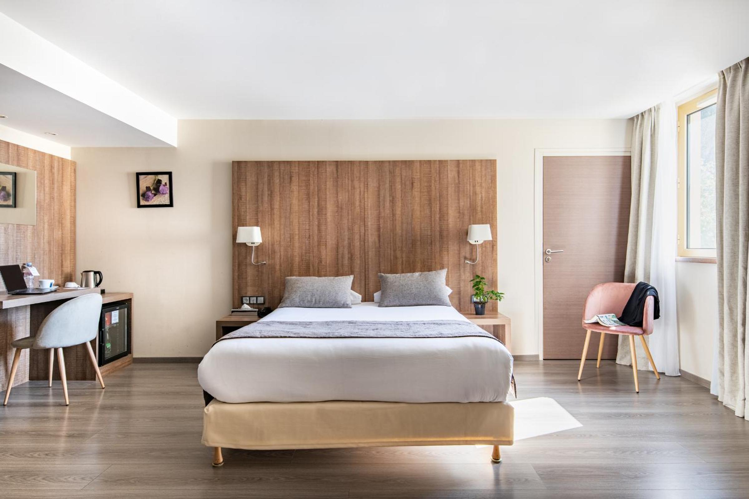 Superior Double Room photo 2