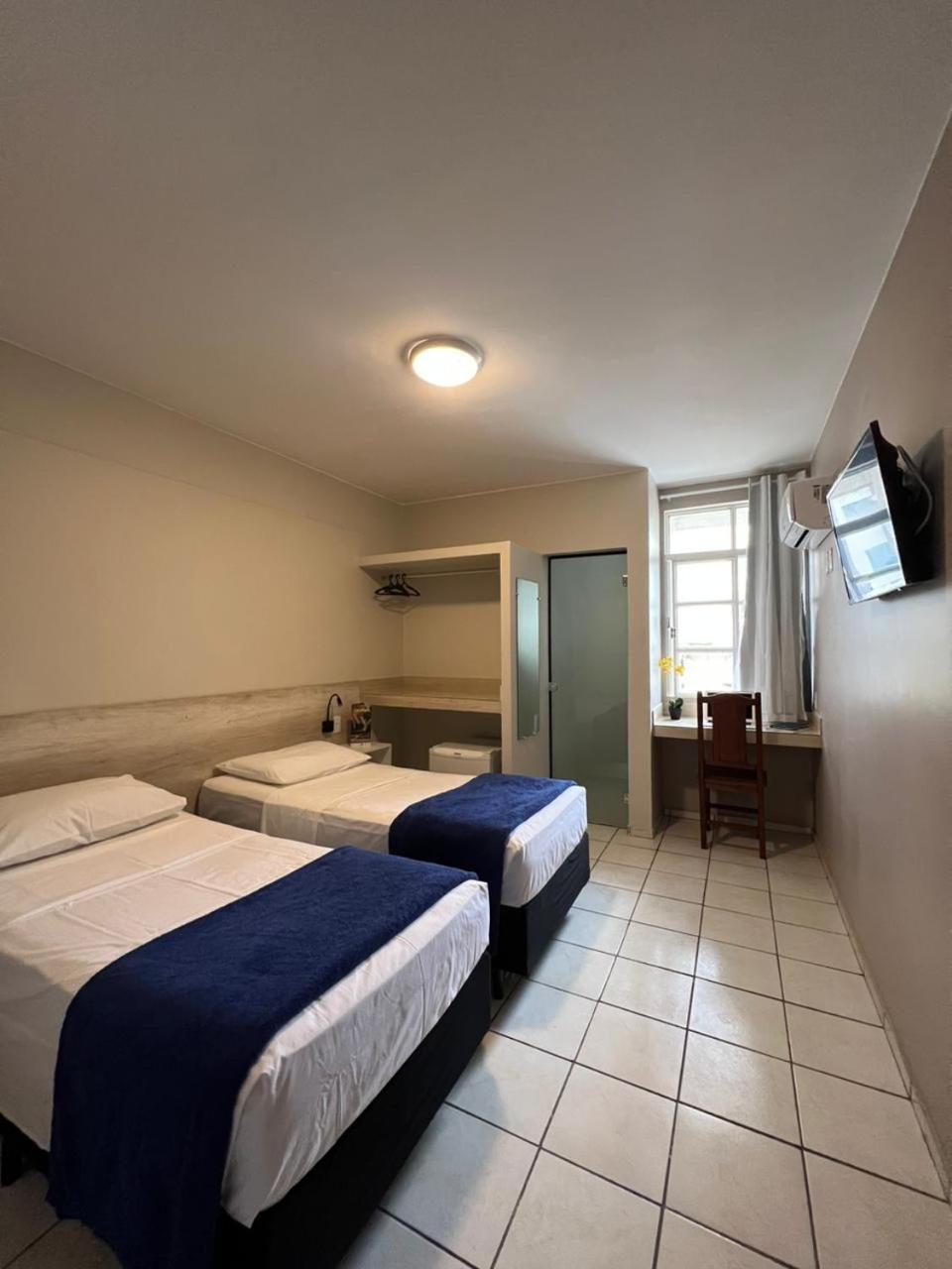 Budget Double Room - Photo 6