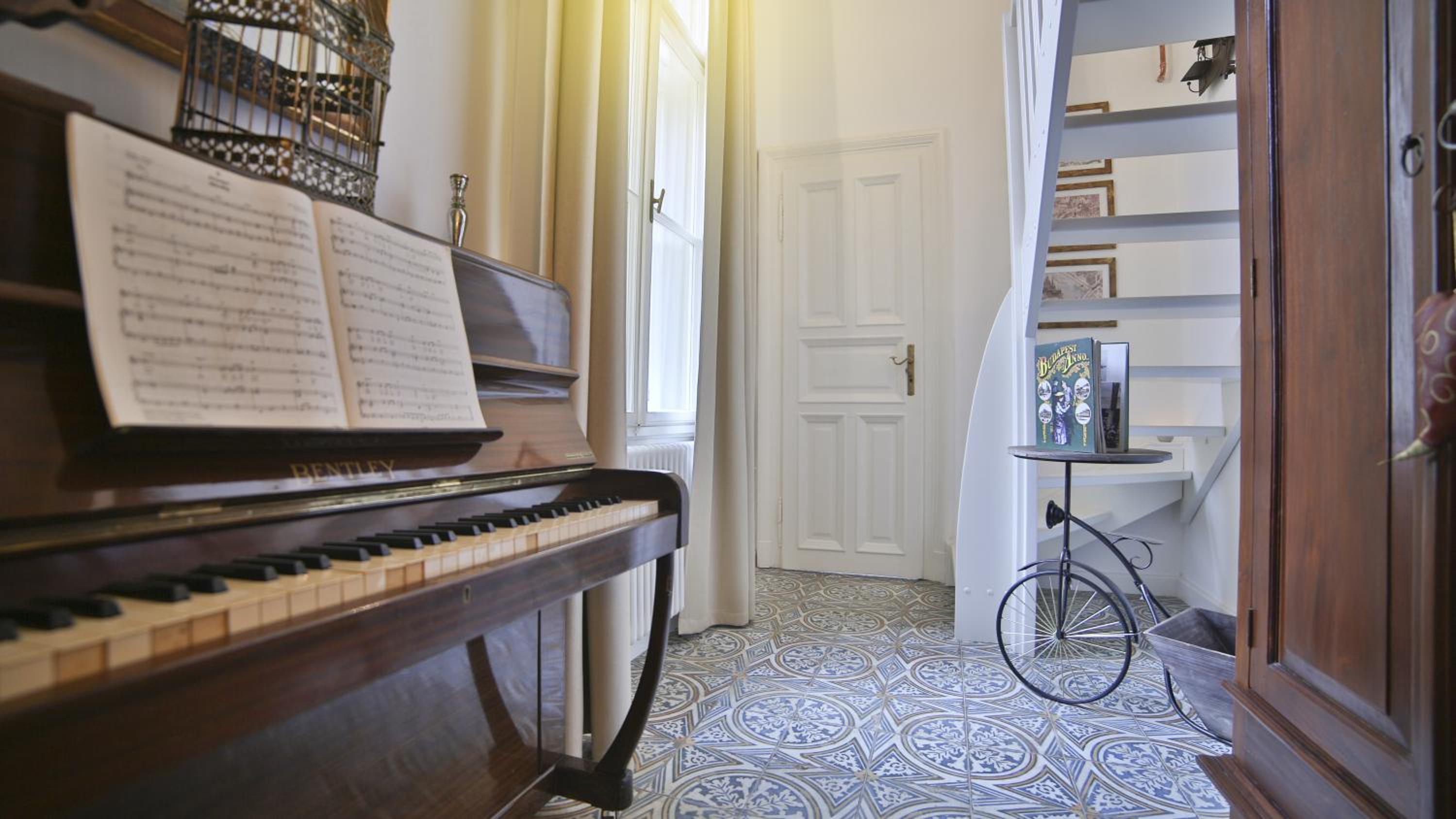 Two-Bedroom Apartment - Photo 30