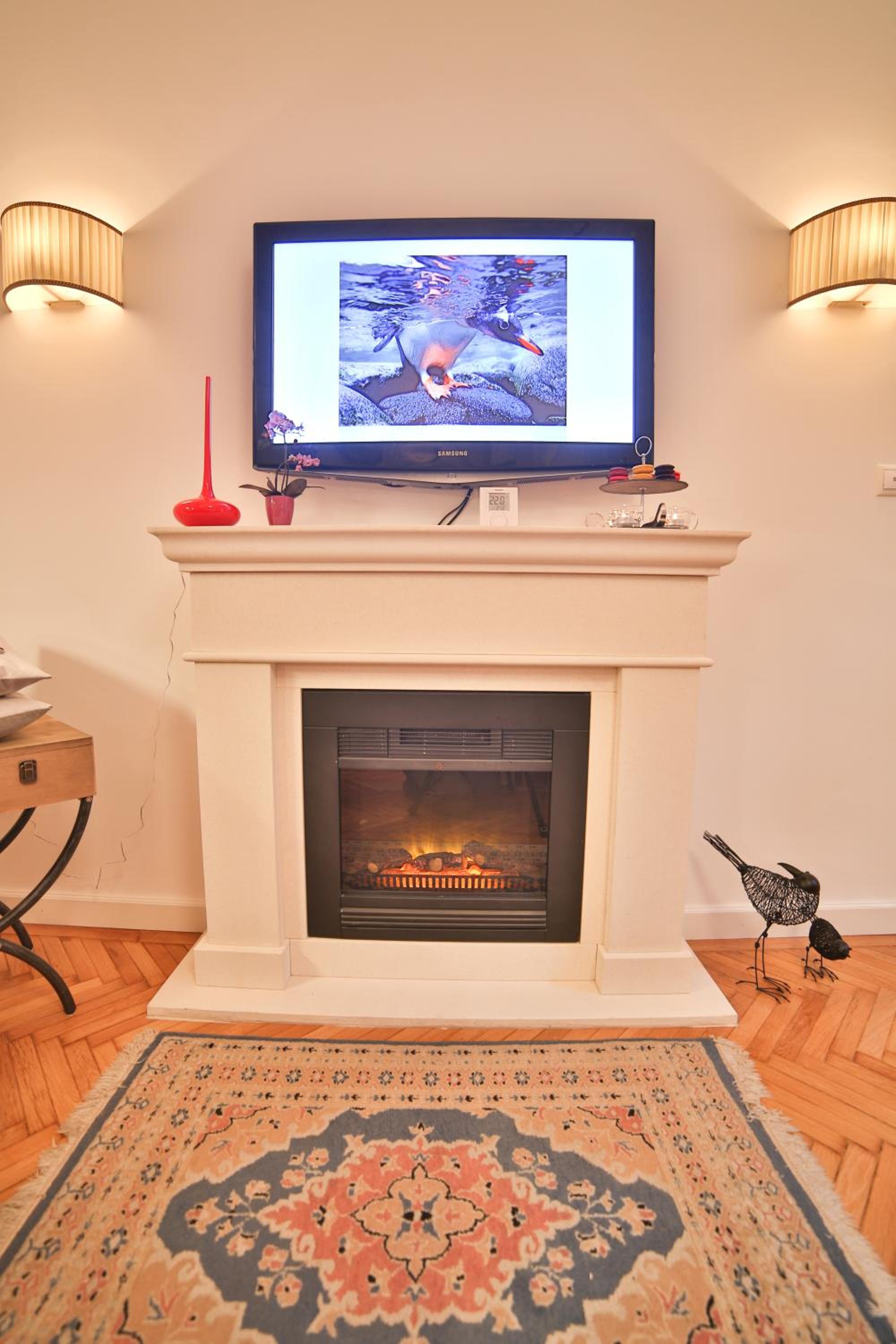 Two-Bedroom Apartment - Photo 10