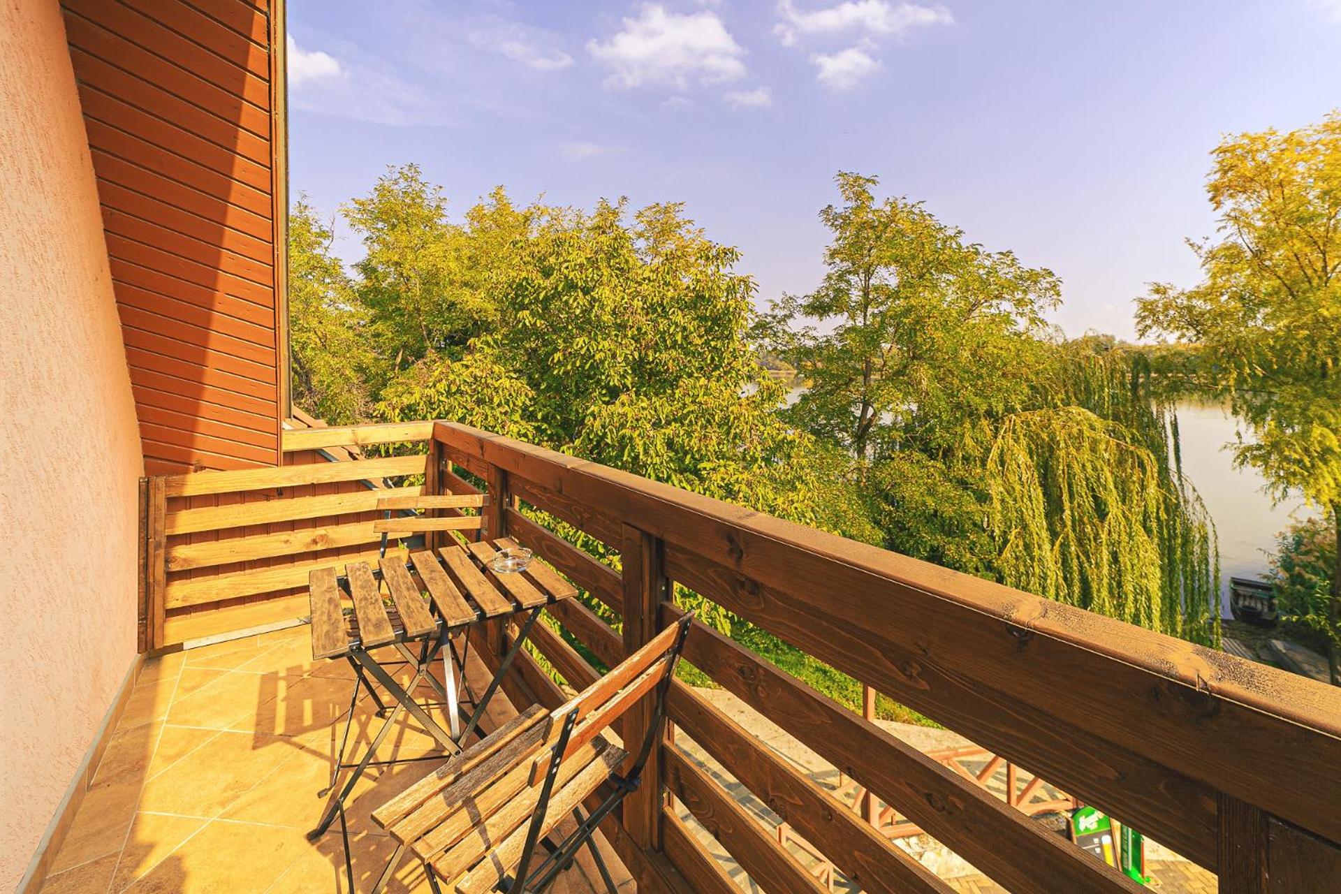Deluxe Double or Twin Room with River View - Photo 3