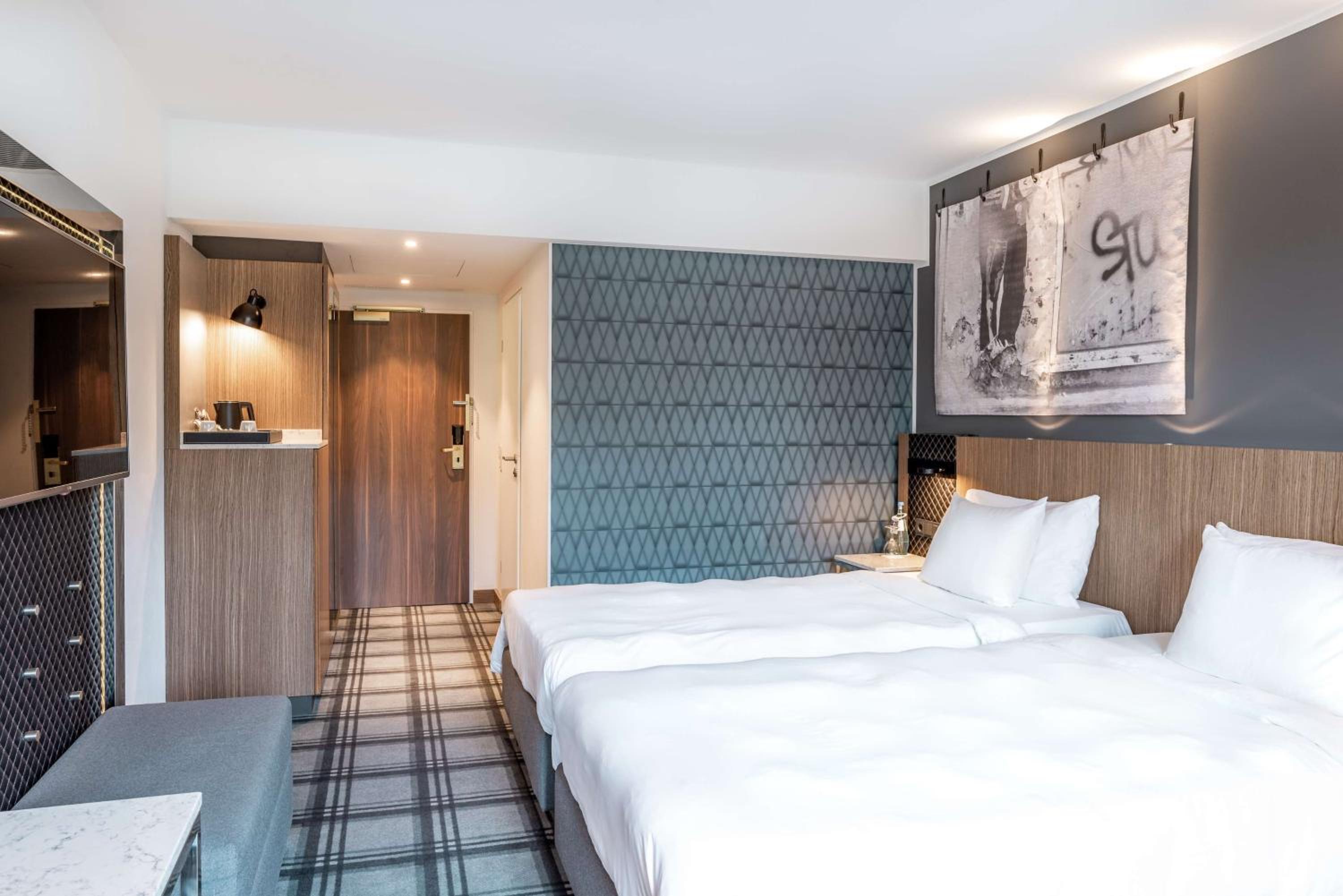 Standard Room - Photo 12