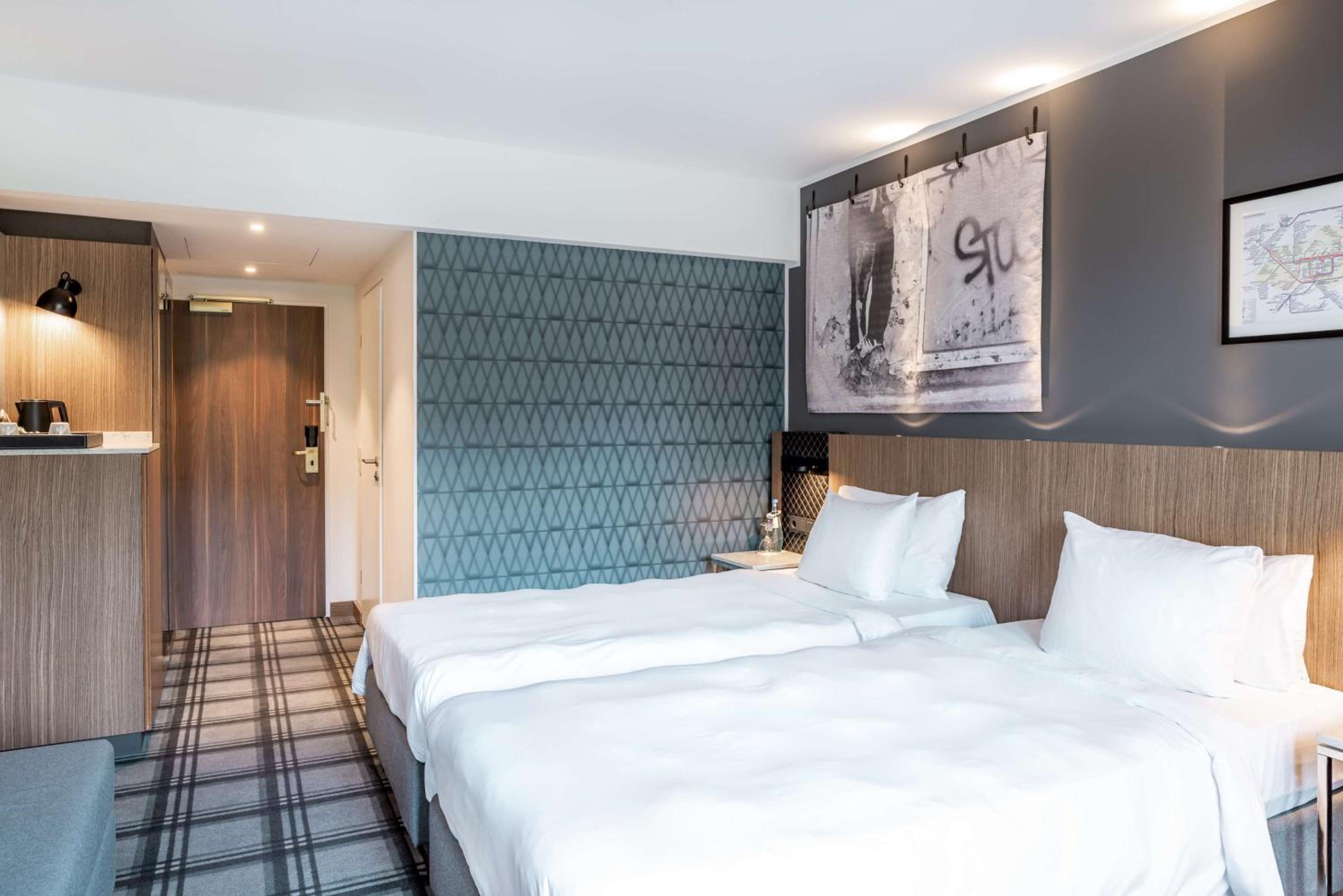 Standard Room - Photo 13