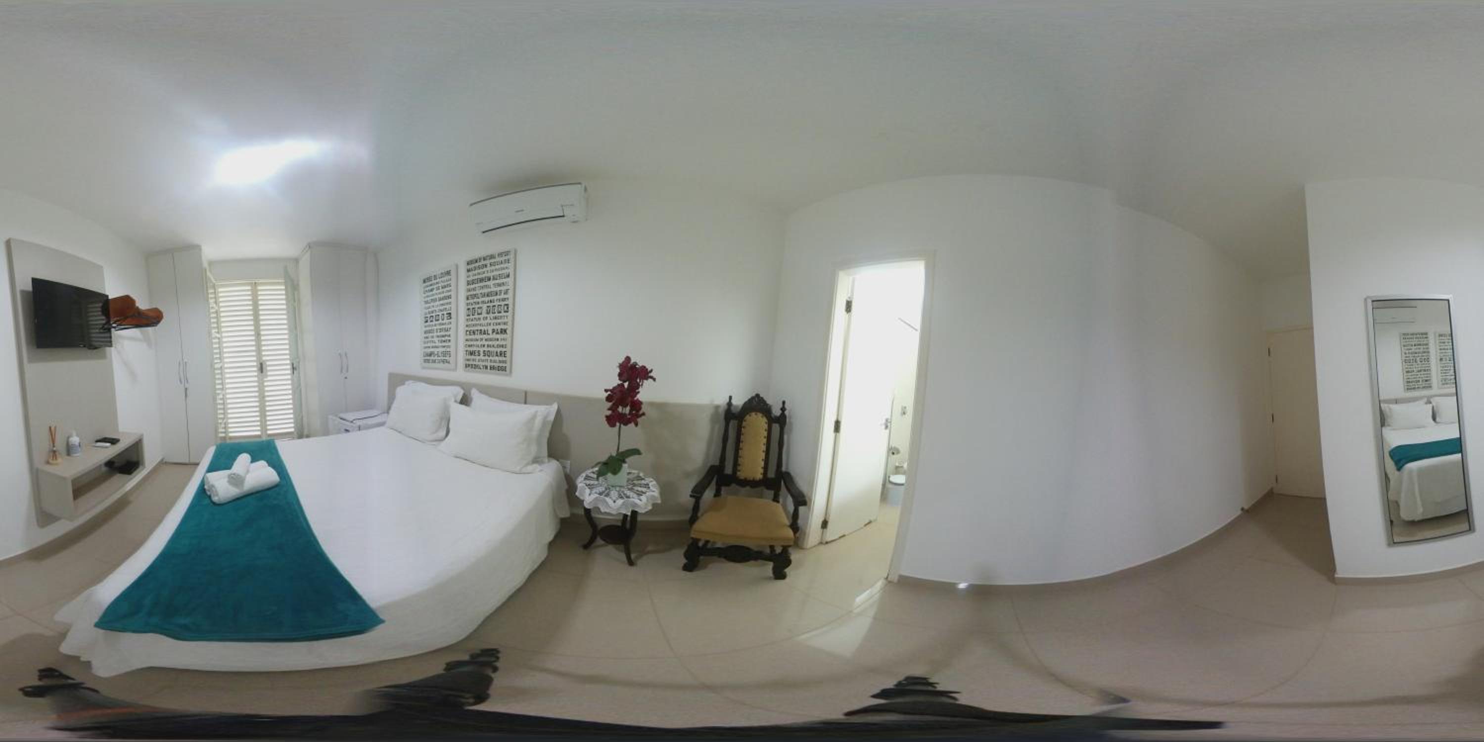 Family Suite With Balcony photo 2