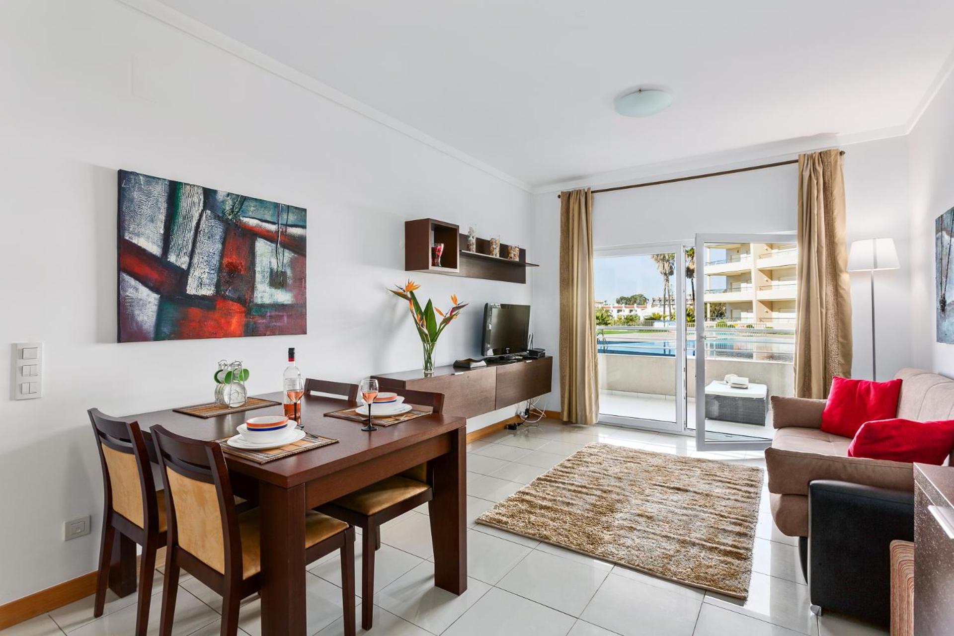 One-Bedroom Apartment with Pool View