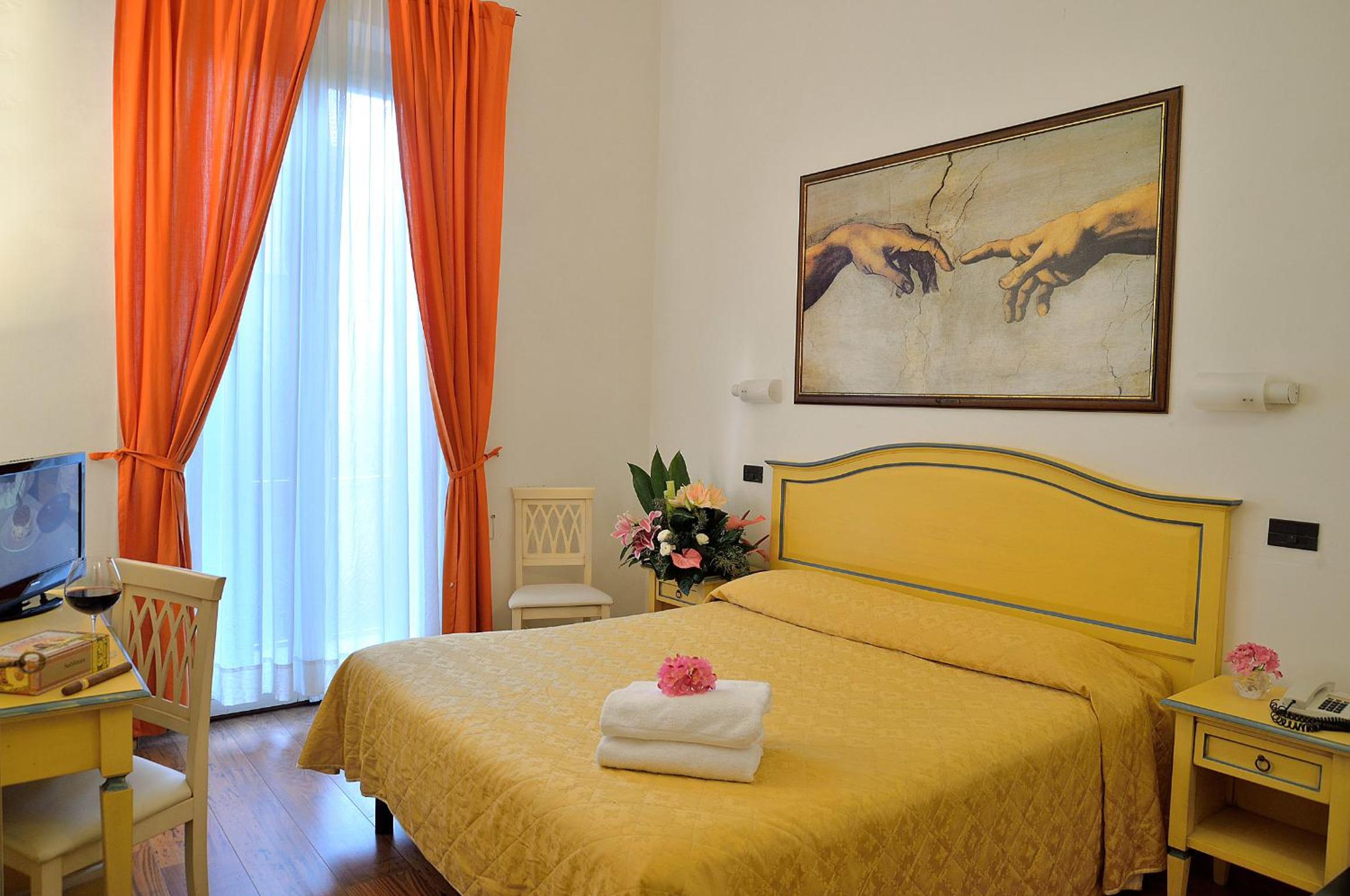 Double or Twin Room photo 2