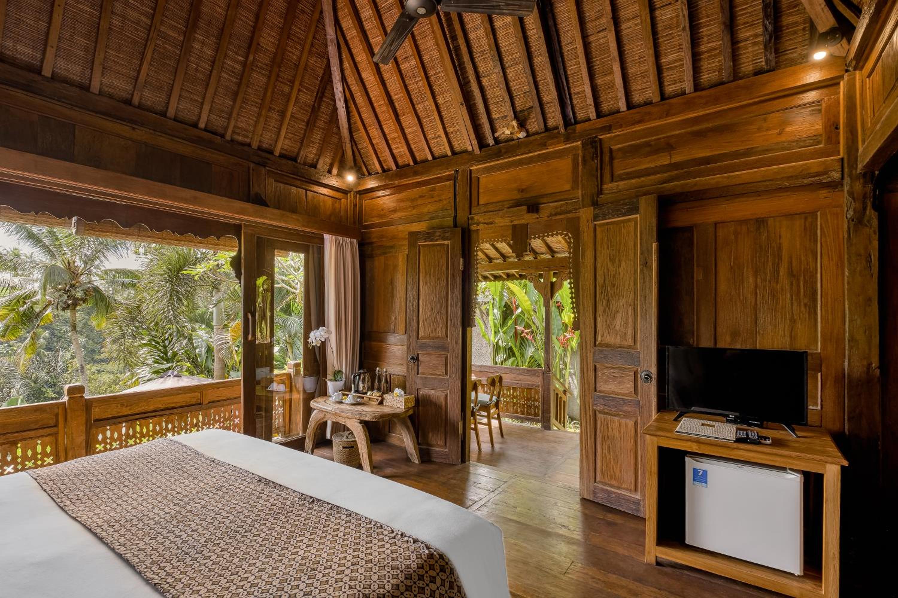 One-Bedroom Pool Villa with Valley View - Photo 9