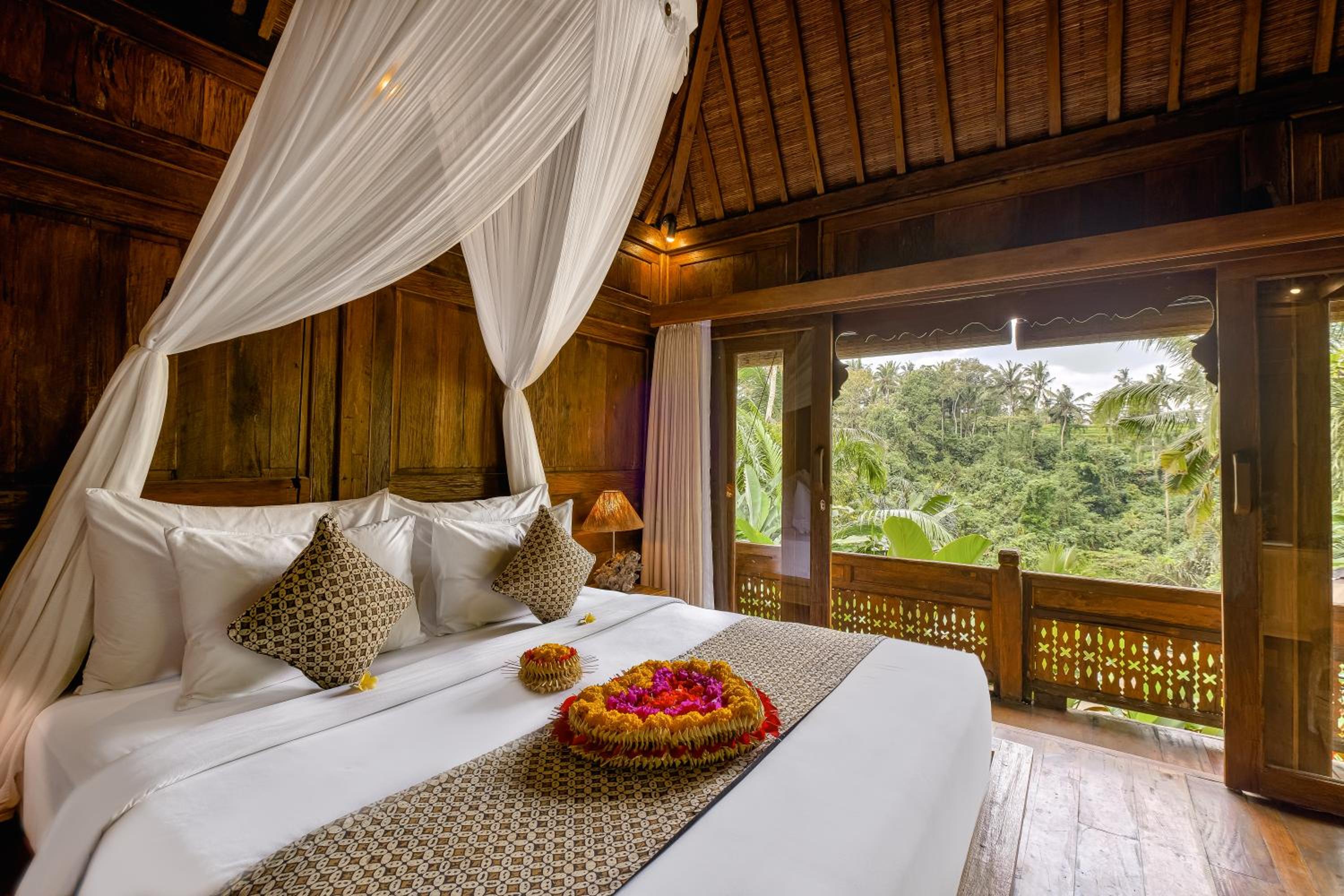 One-Bedroom Pool Villa with Valley View - Photo 13