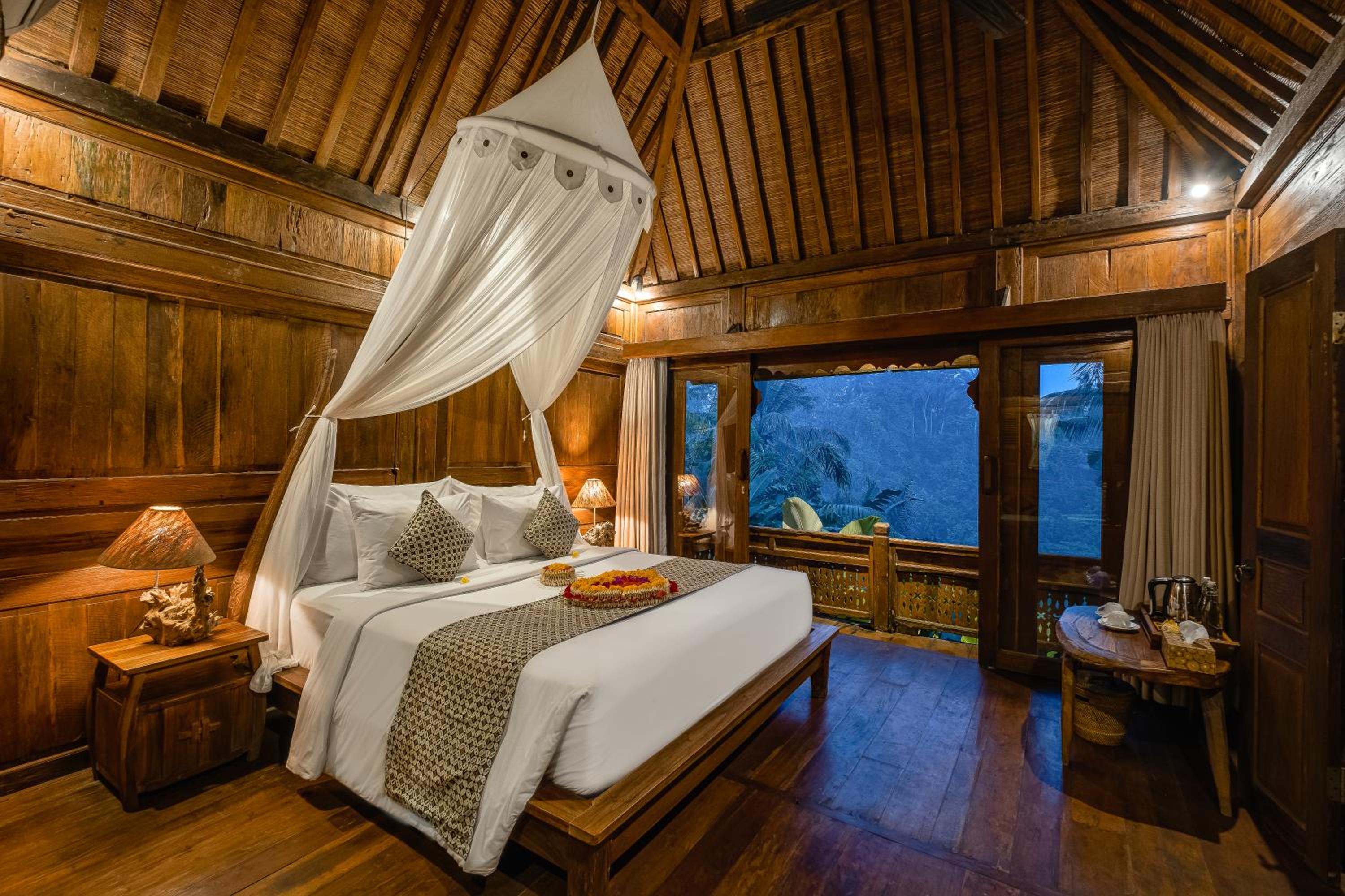 One-Bedroom Pool Villa with Valley View - Photo 14