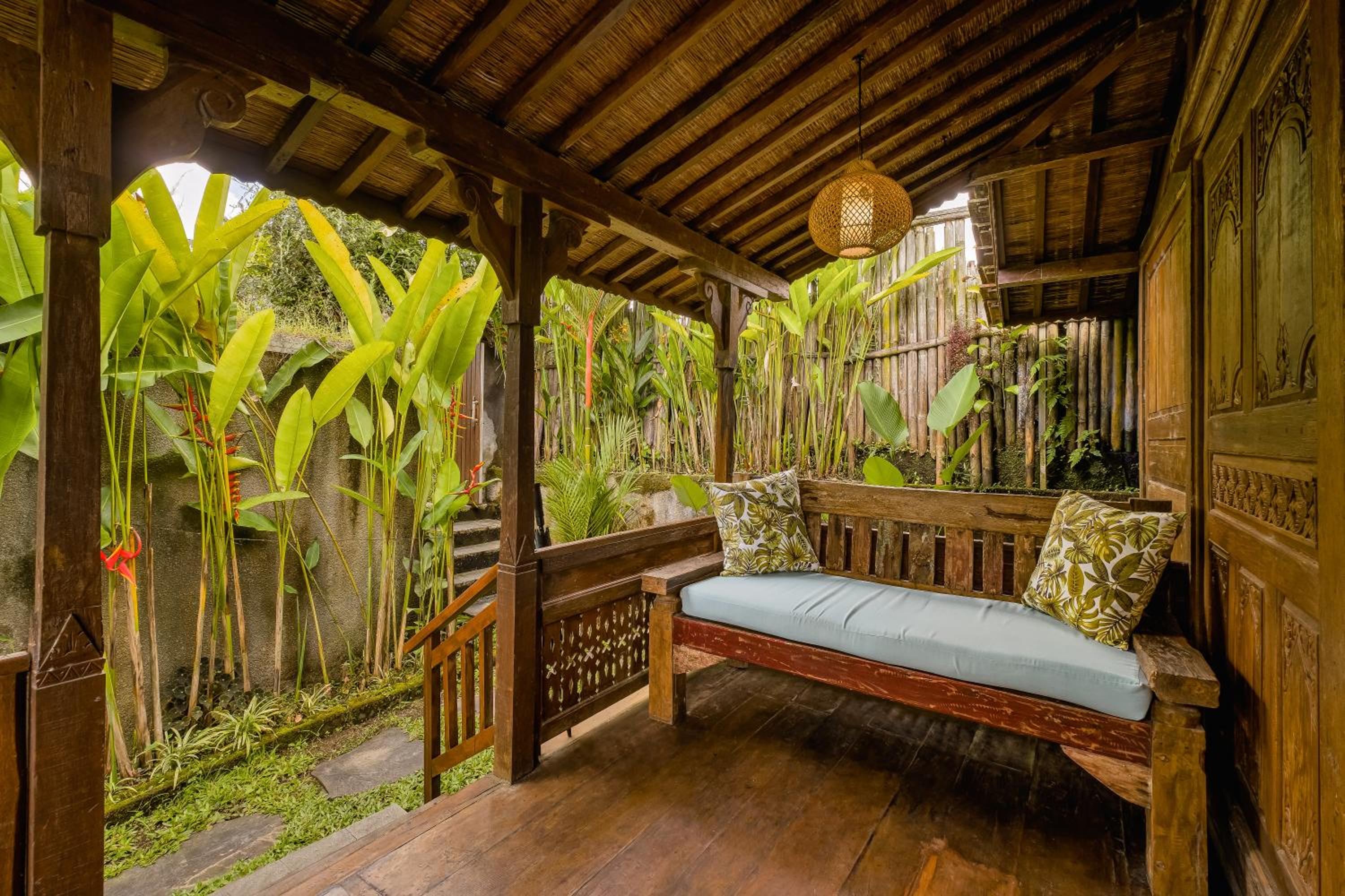 One-Bedroom Pool Villa with Valley View - Photo 15