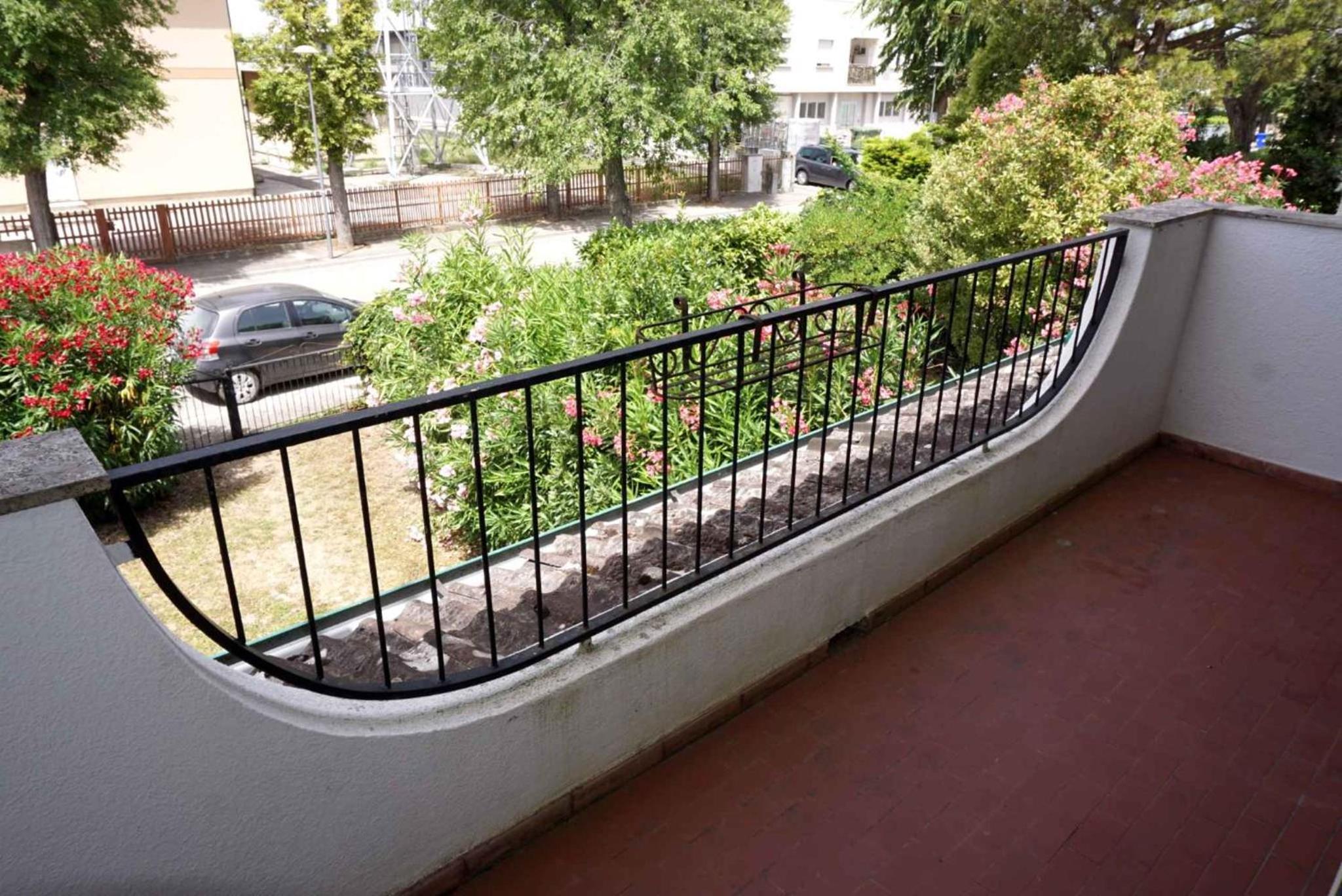 Villa photo 3