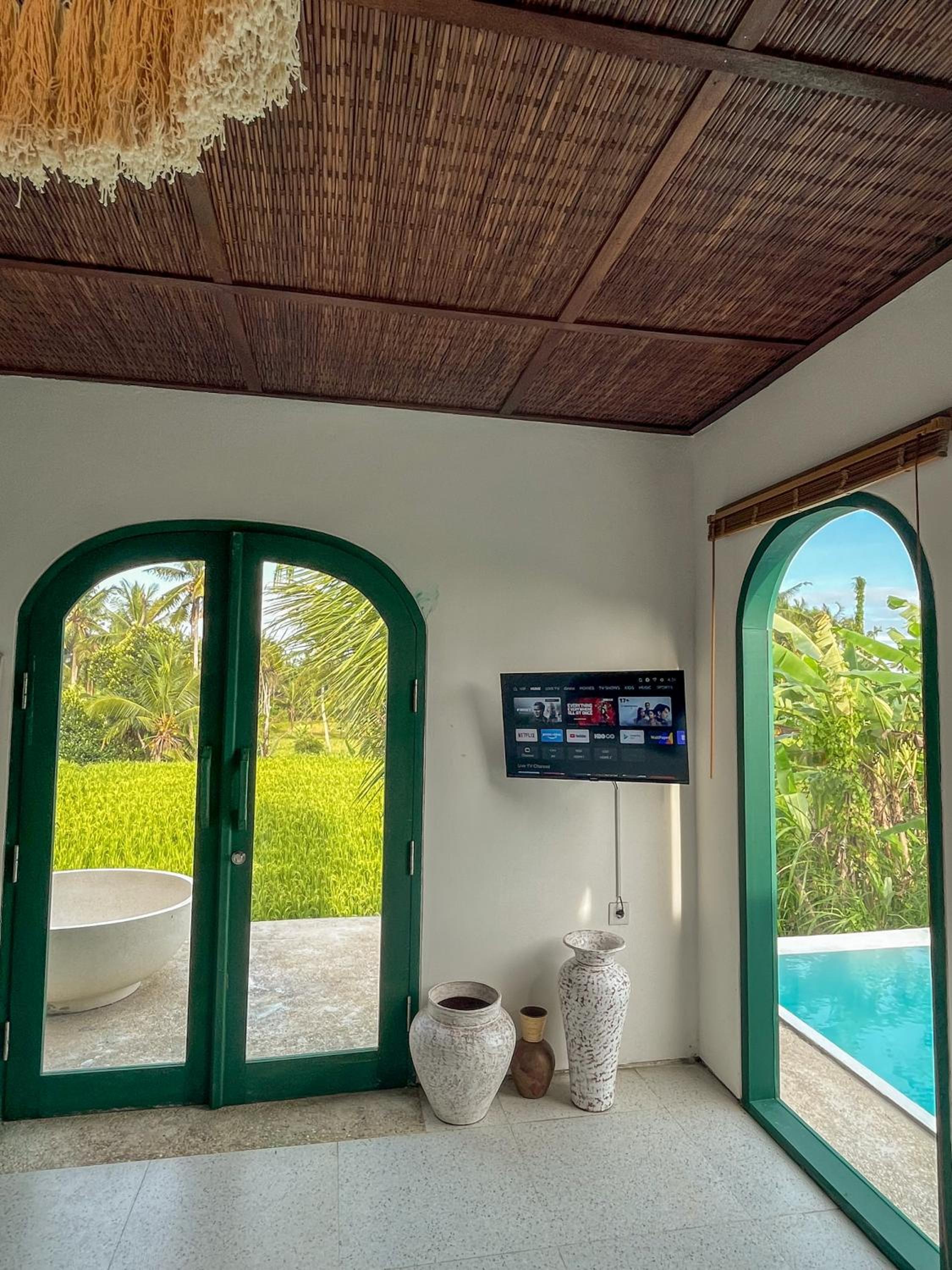 One-Bedroom Villa - Photo 2
