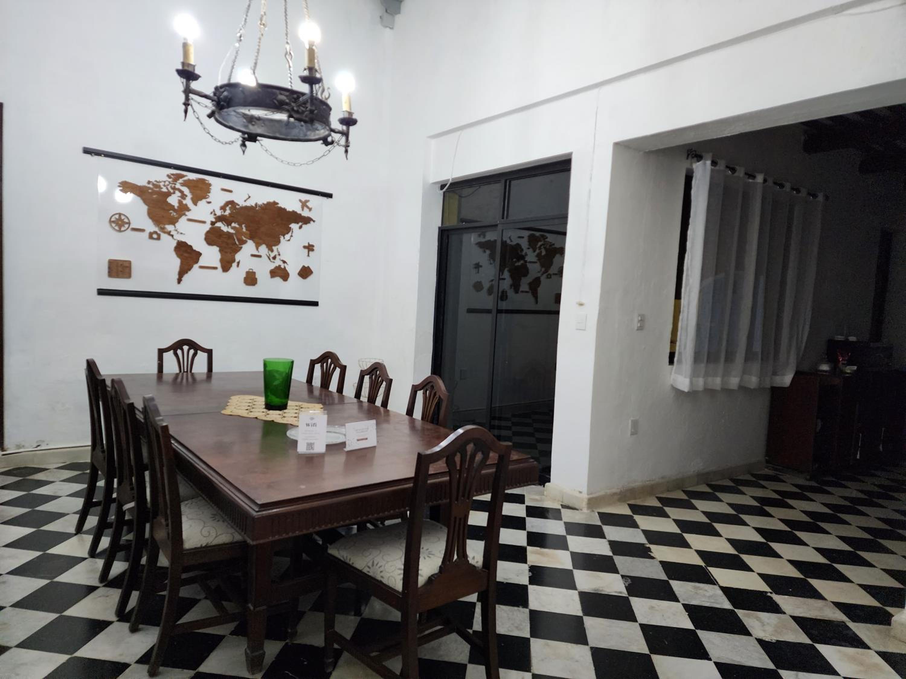 Two-Bedroom House - Photo 10