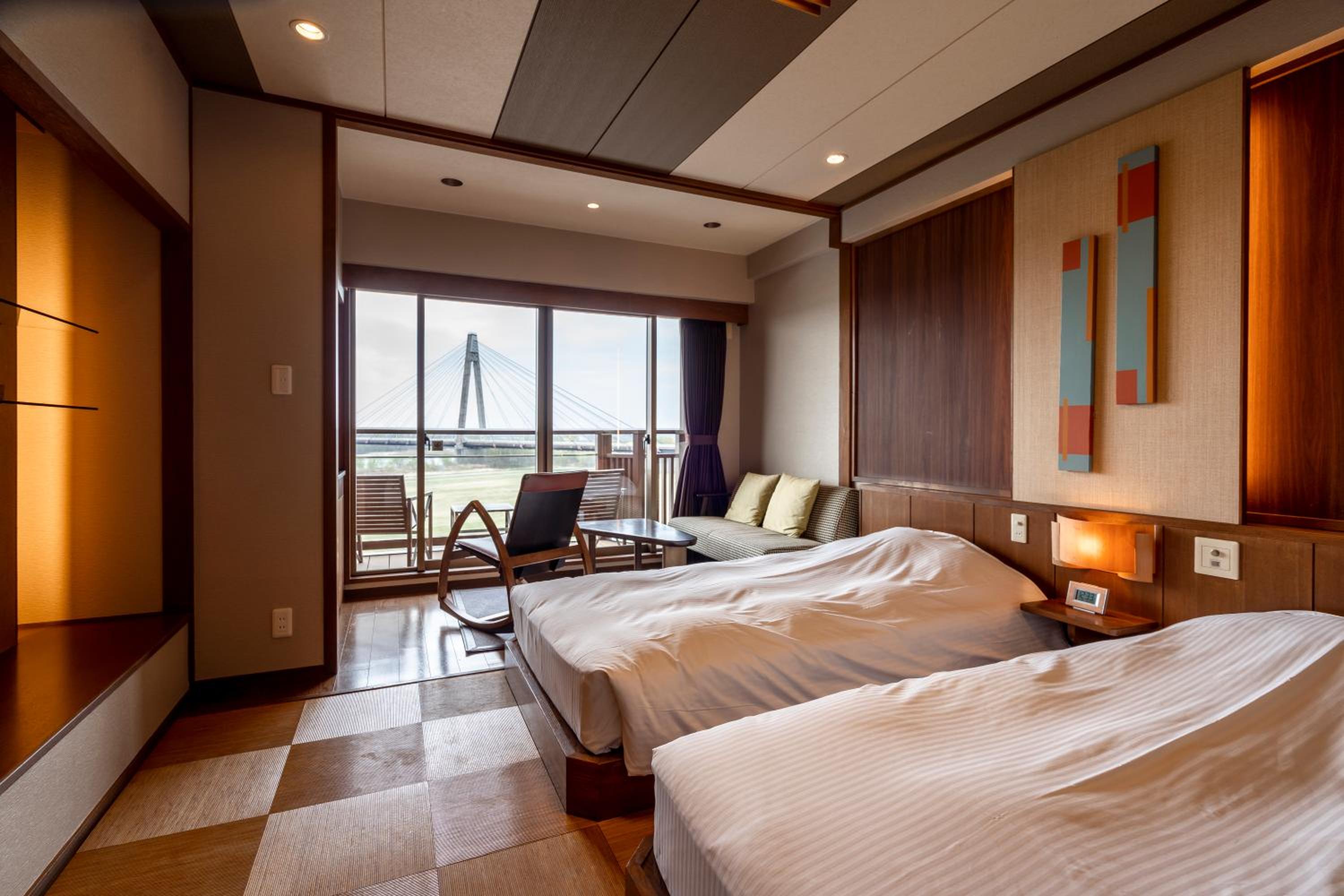Twin Room with River View - Non Smoking photo 1
