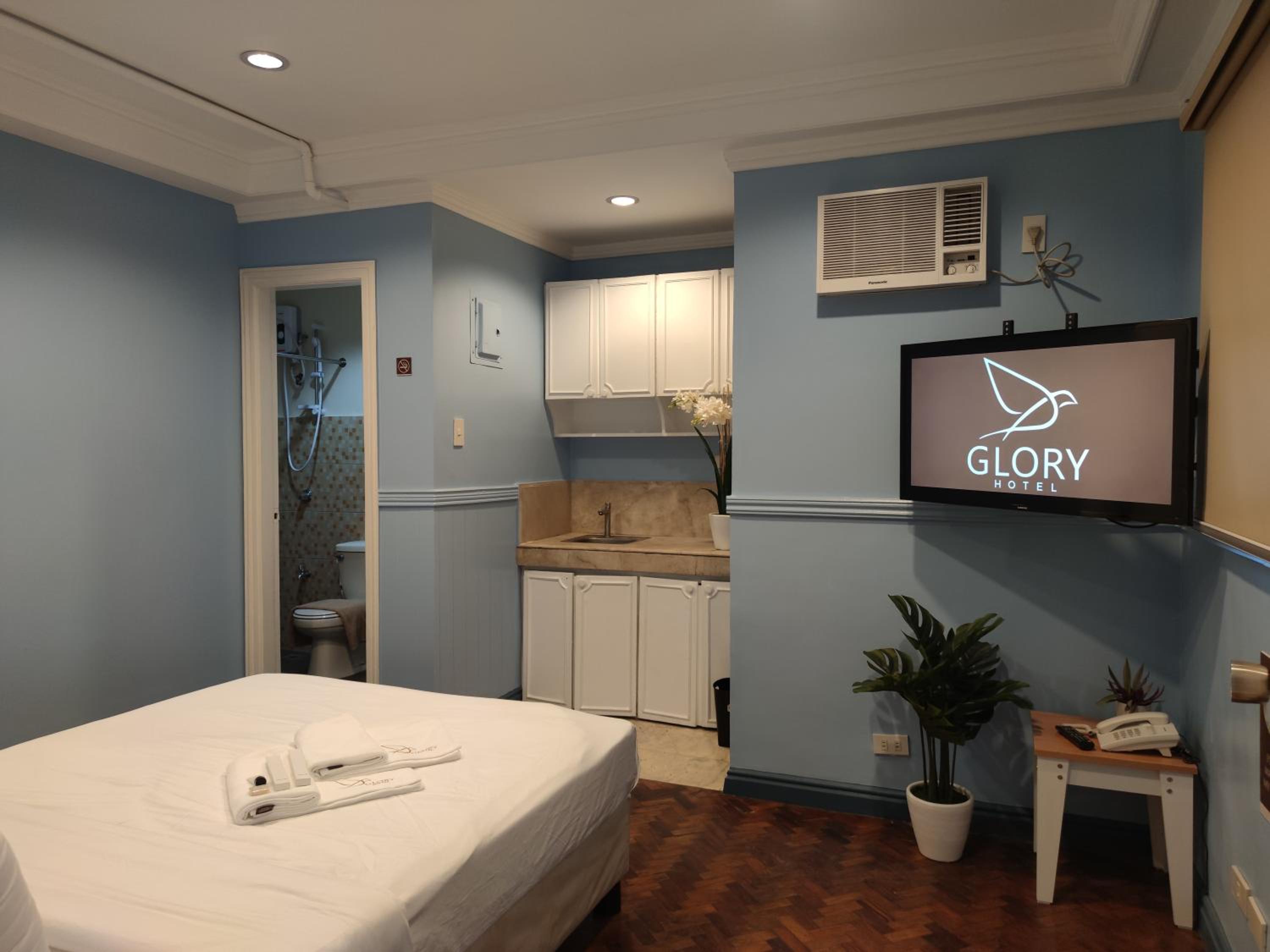 Family Room - Photo 3