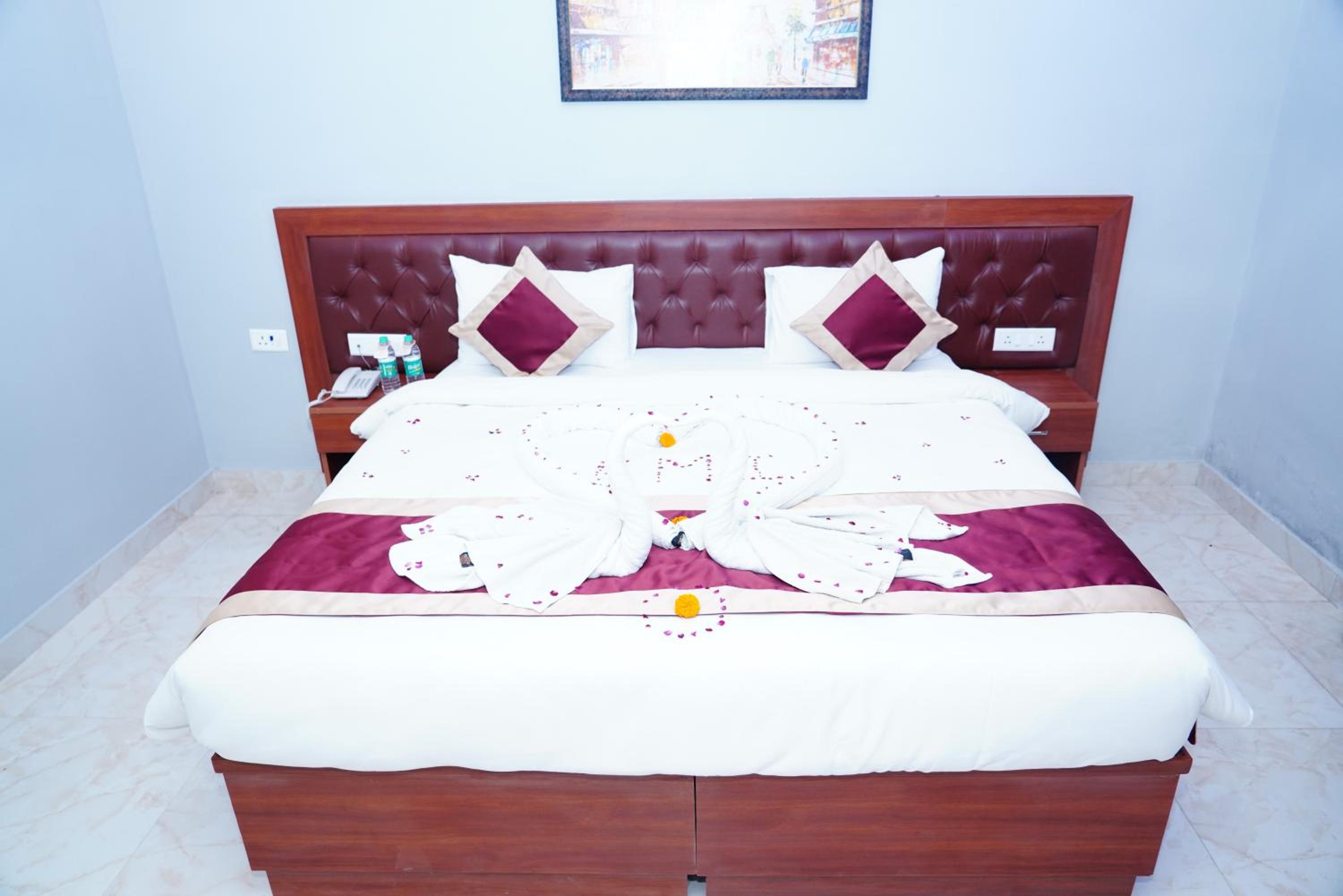 Deluxe Double Room - Photo 18